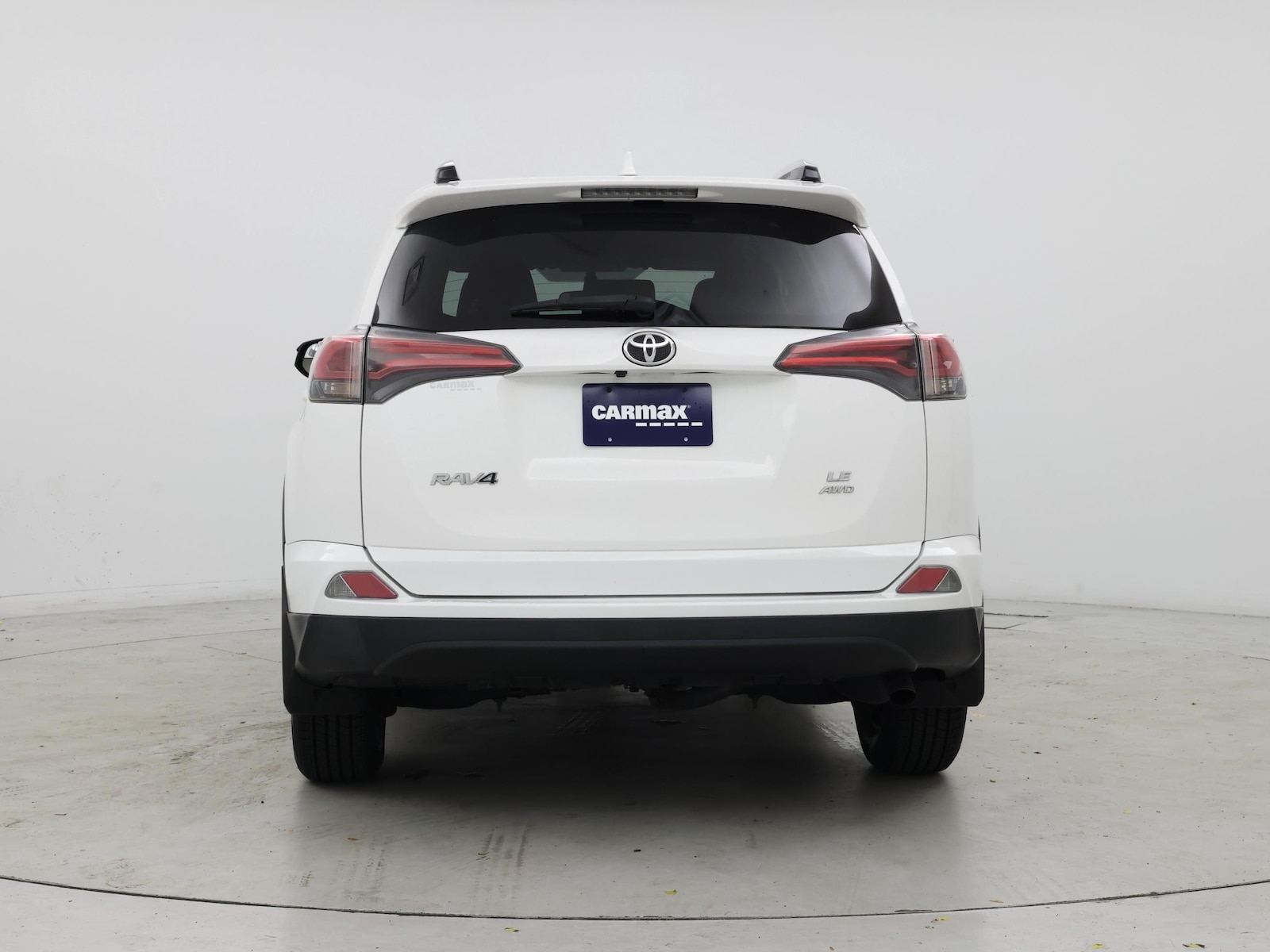 2016 Toyota RAV4 LE - Photo 7