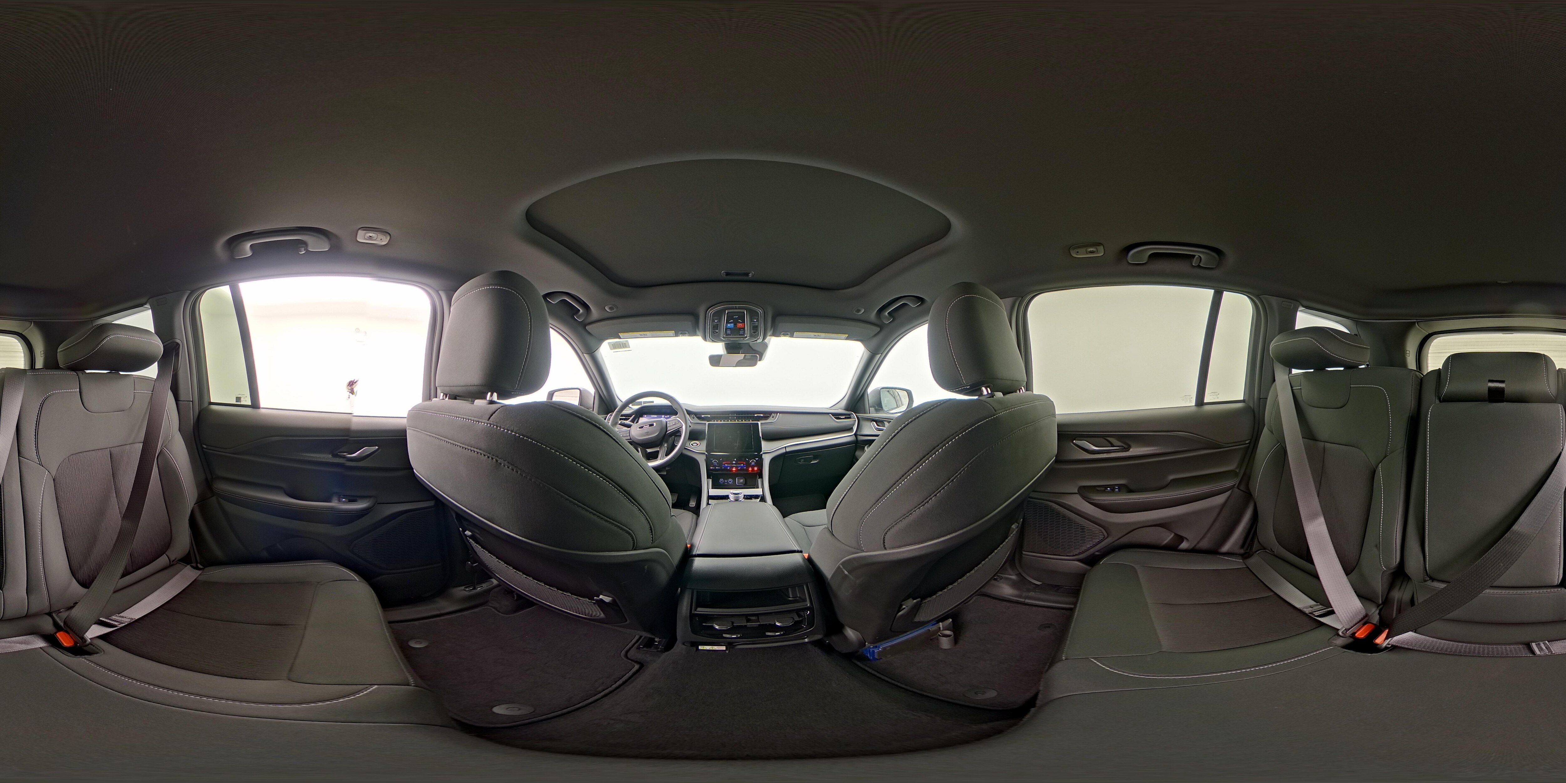 2025 Jeep Grand Cherokee Laredo - Photo 25