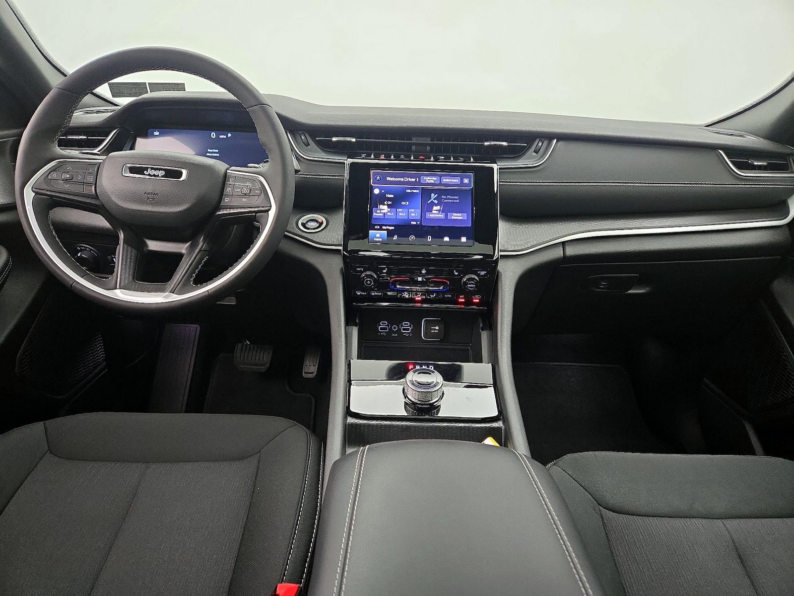 2025 Jeep Grand Cherokee Laredo - Photo 10
