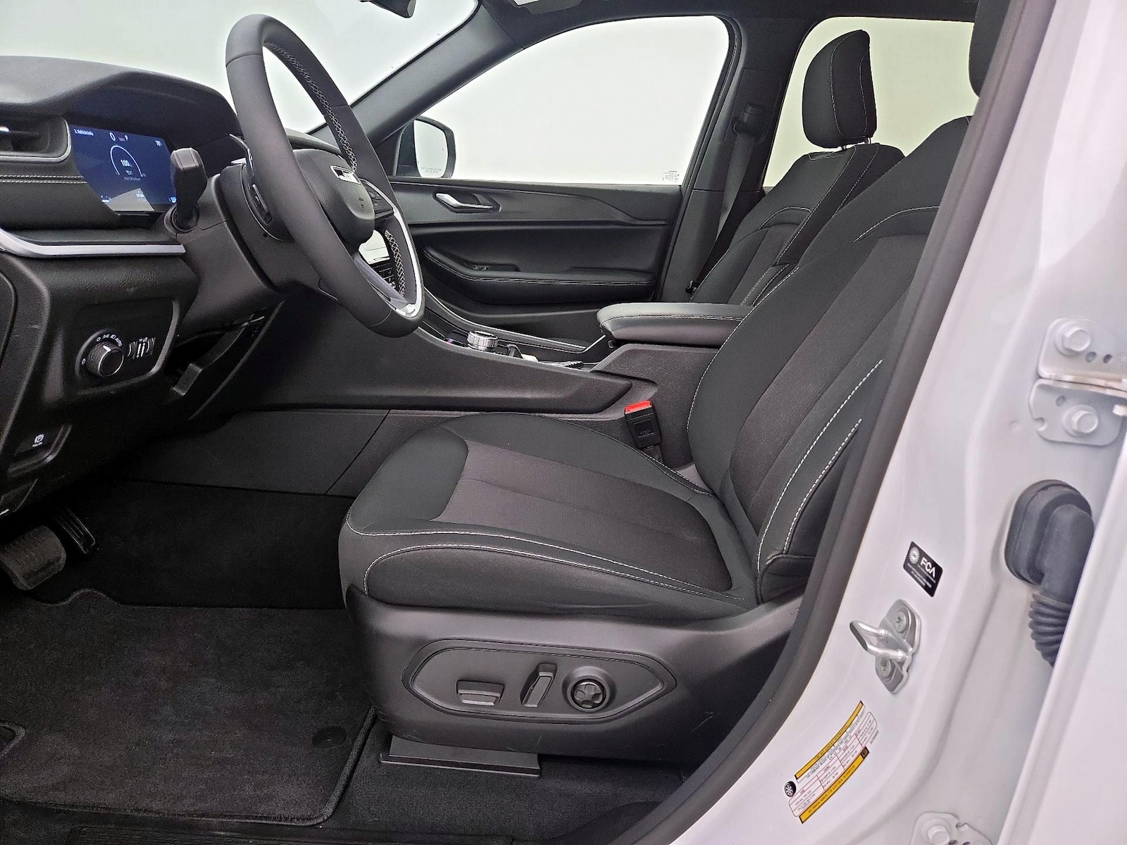 2025 Jeep Grand Cherokee Laredo - Photo 12