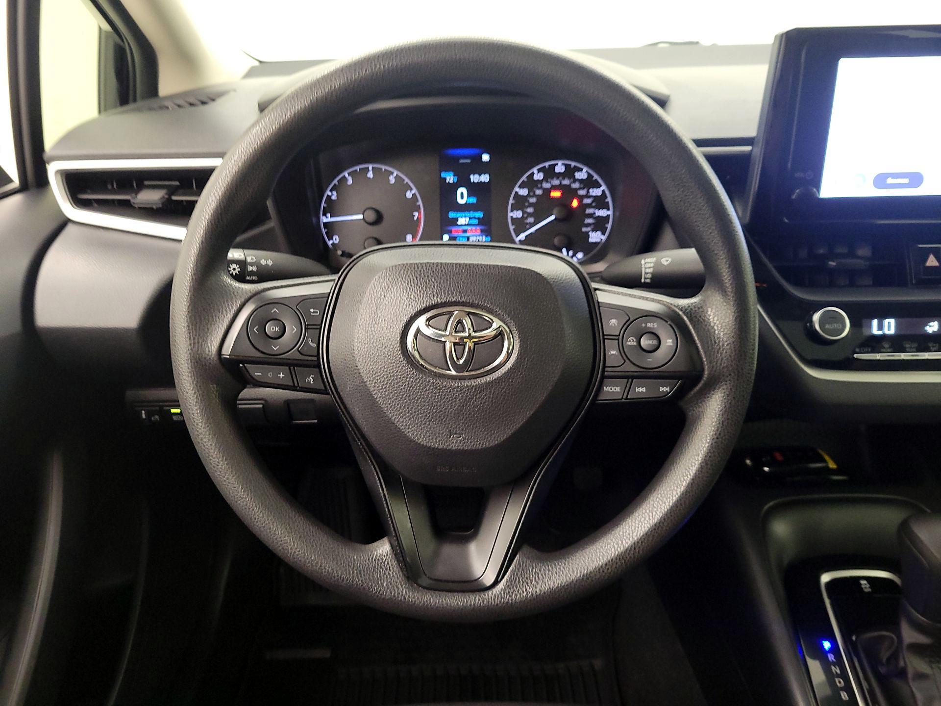 Thumbnail: 2023 Toyota Corolla - 10