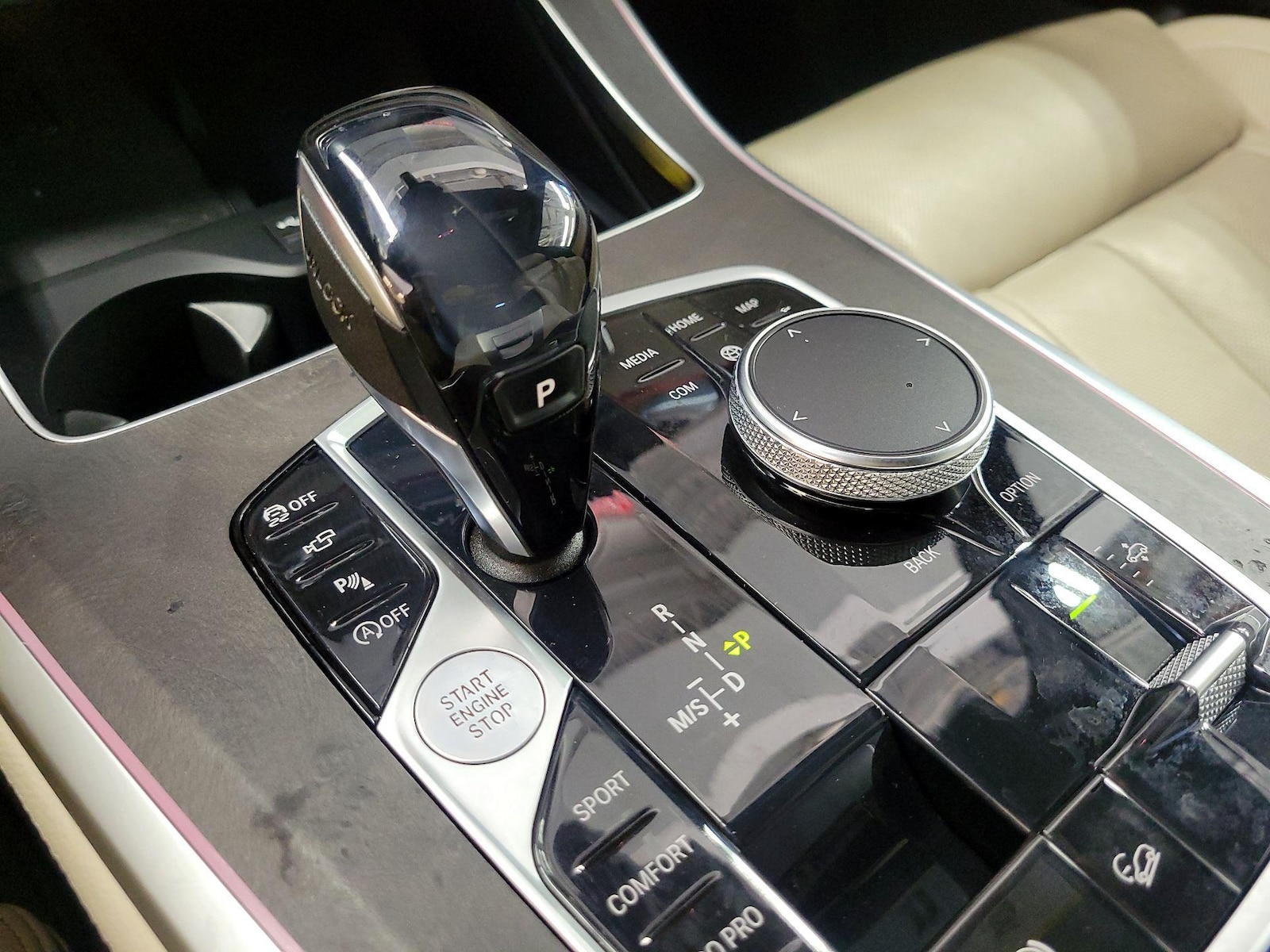 2020 BMW X5 40i - Photo 19