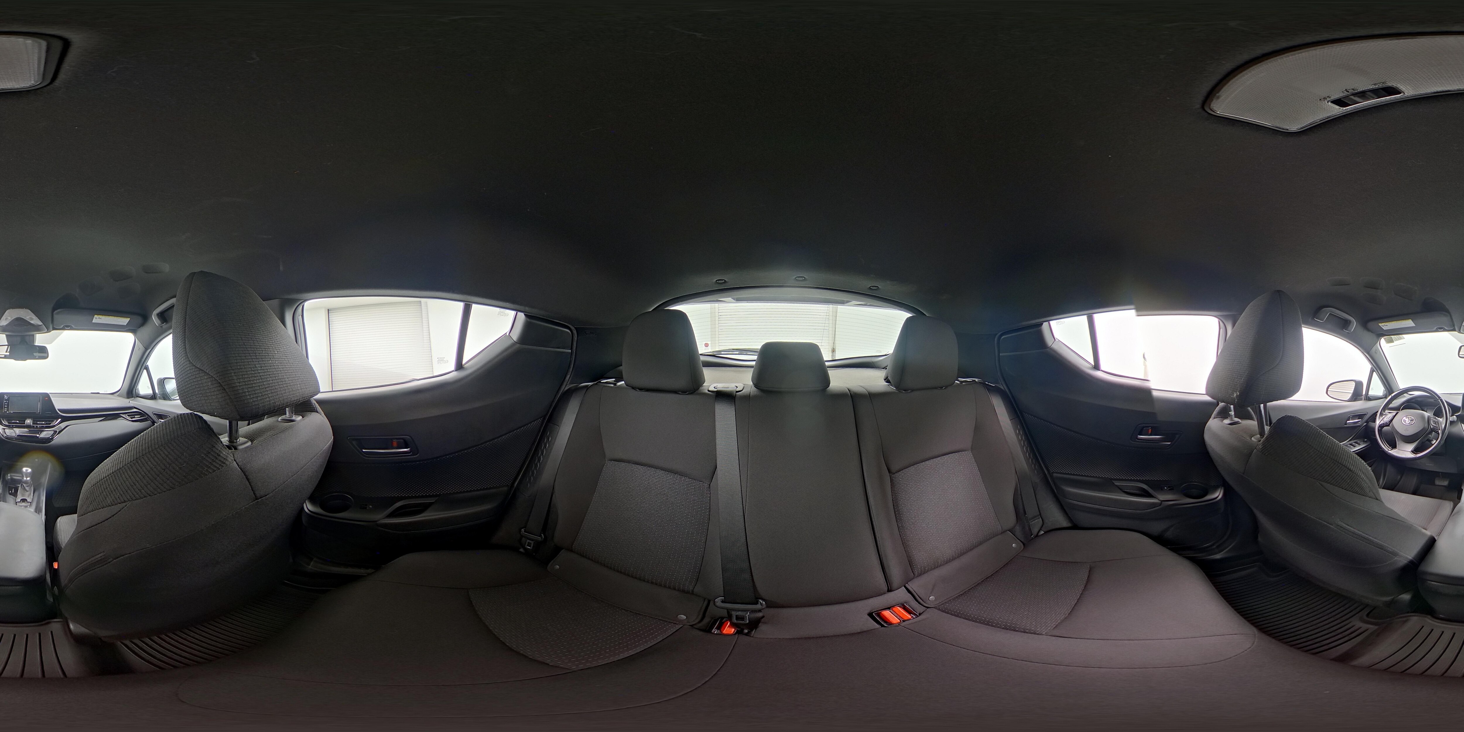 2018 Toyota C-HR XLE - Photo 24