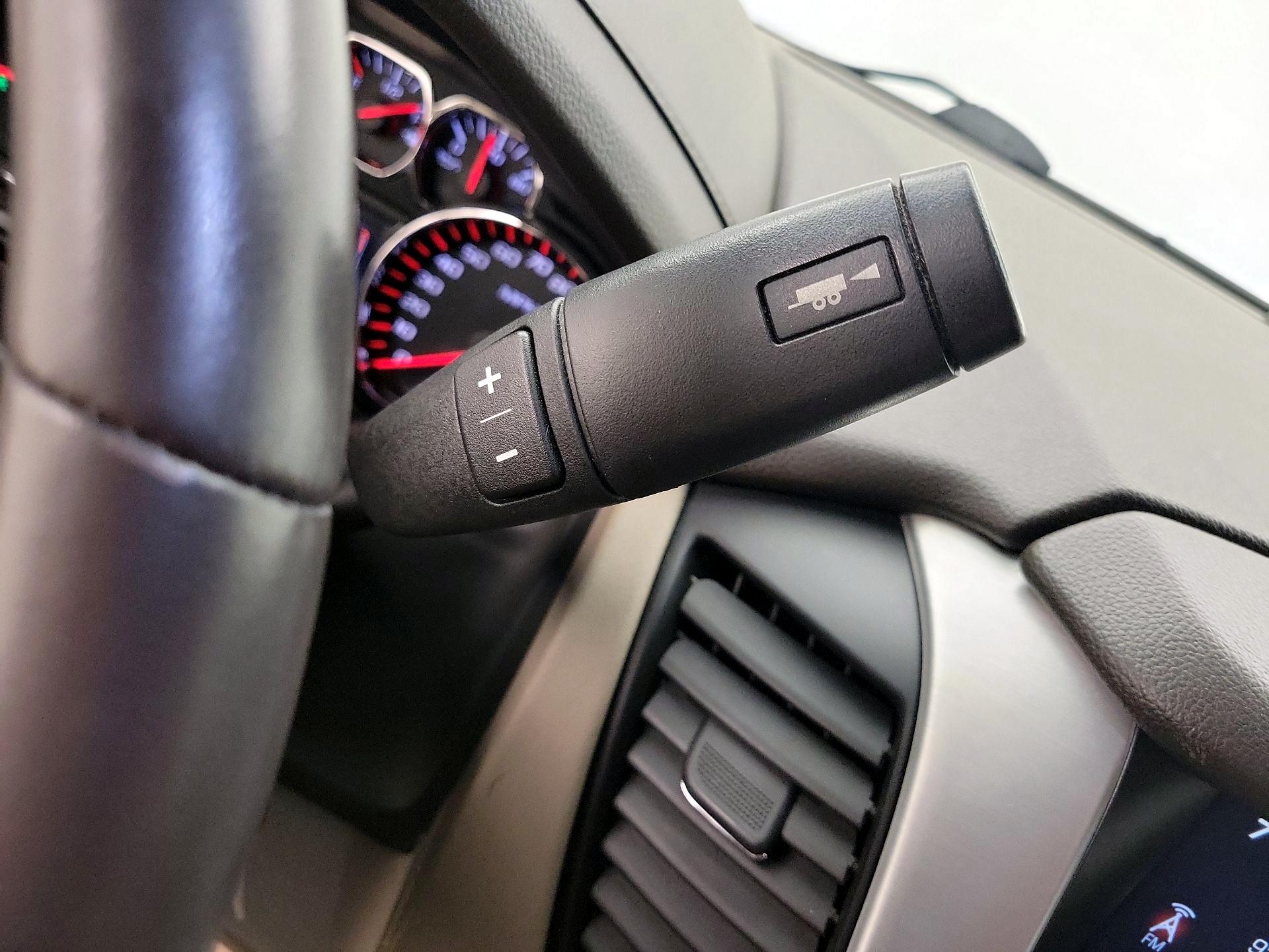 Thumbnail: 2016 GMC Yukon - 17
