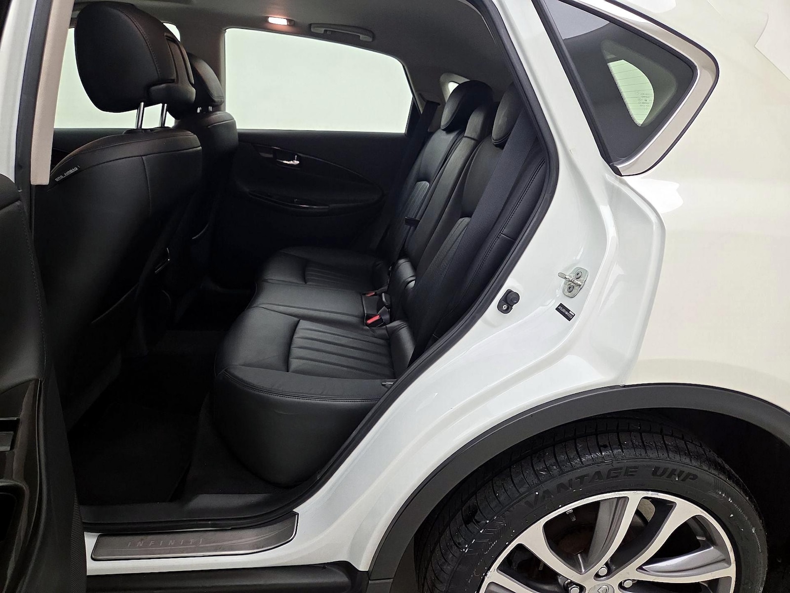 2017 INFINITI QX50 Base - Photo 21