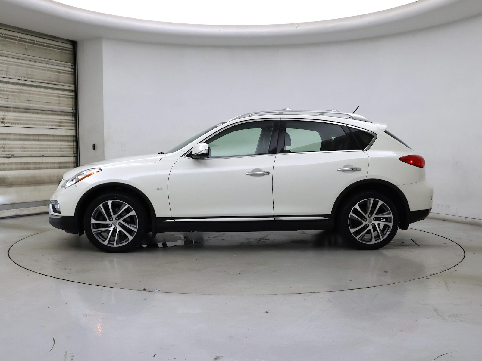 2017 INFINITI QX50 Base - Photo 4