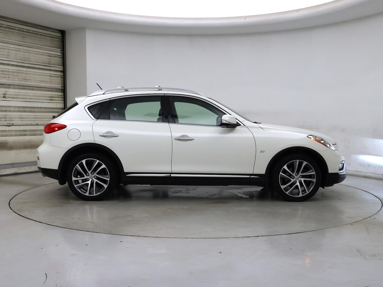 2017 INFINITI QX50 Base - Photo 8