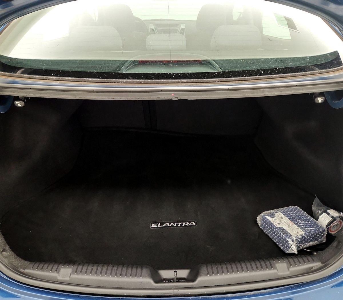 Trunk/Cargo (Seats Up)