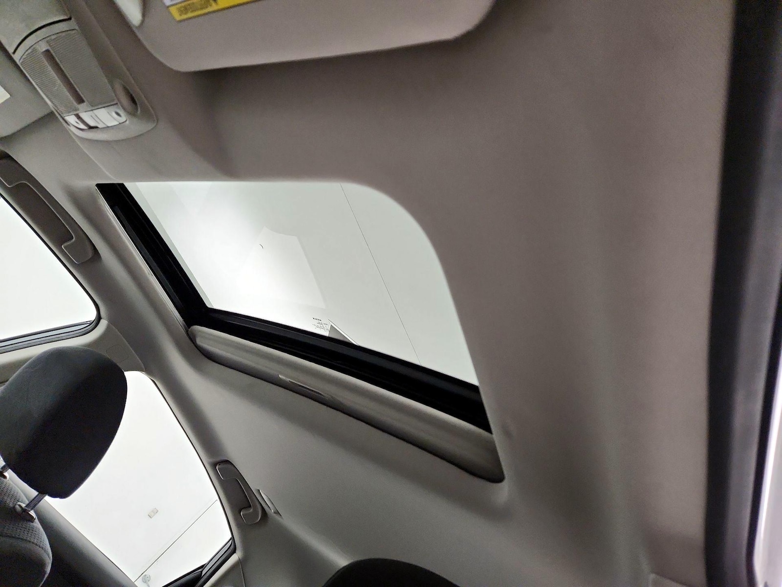 Sunroof(s) & Overhead Airbags