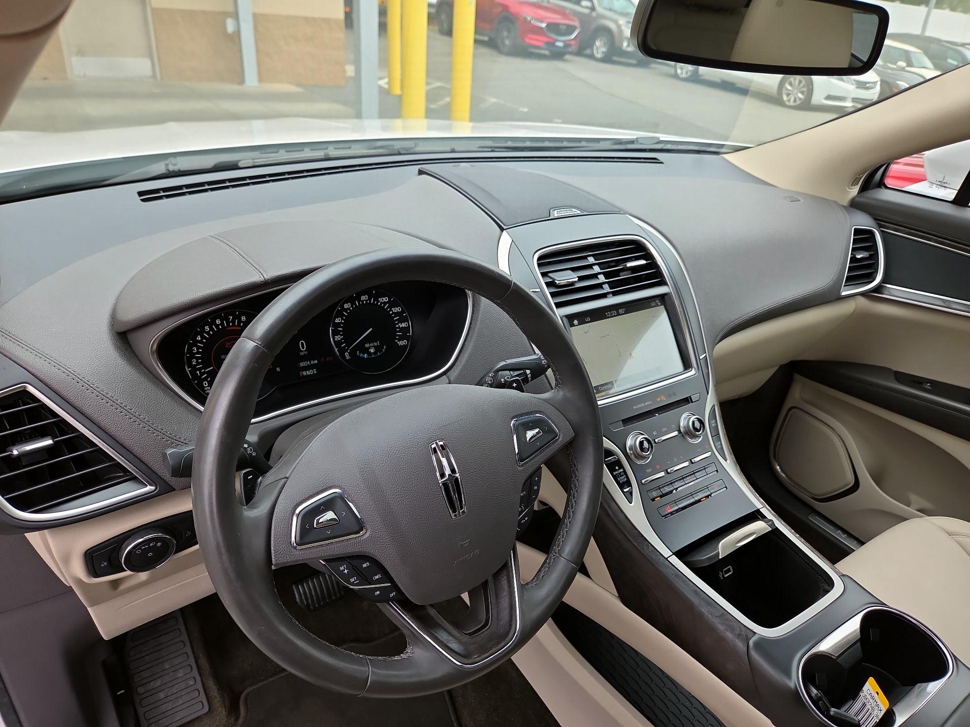 Thumbnail: 2017 Lincoln MKX - 9