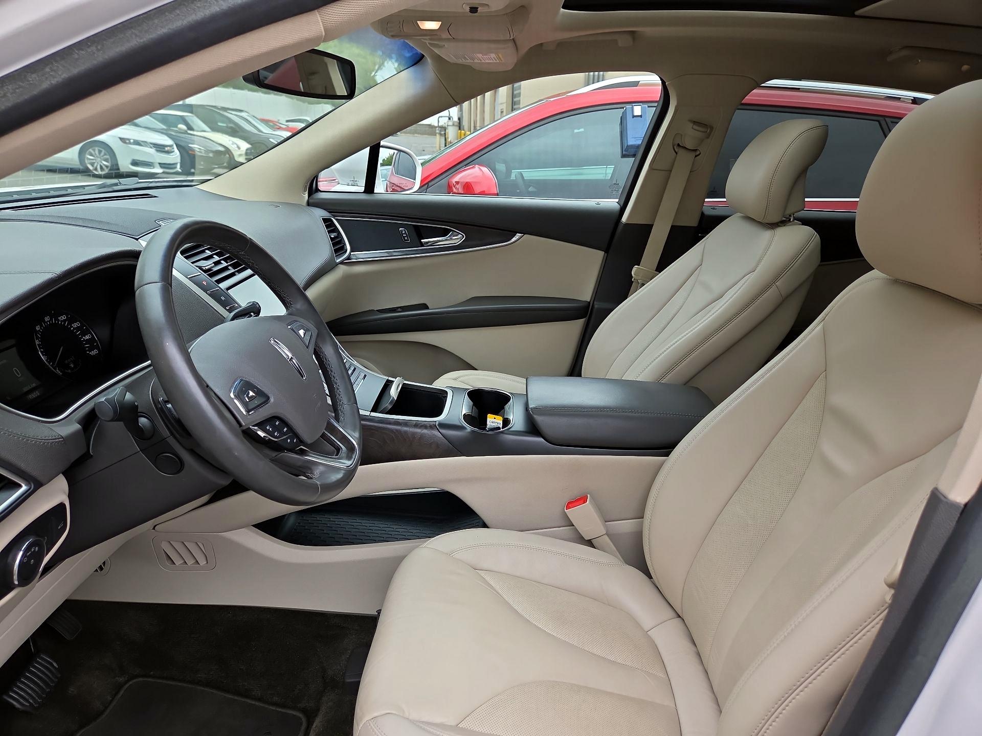 Thumbnail: 2017 Lincoln MKX - 11