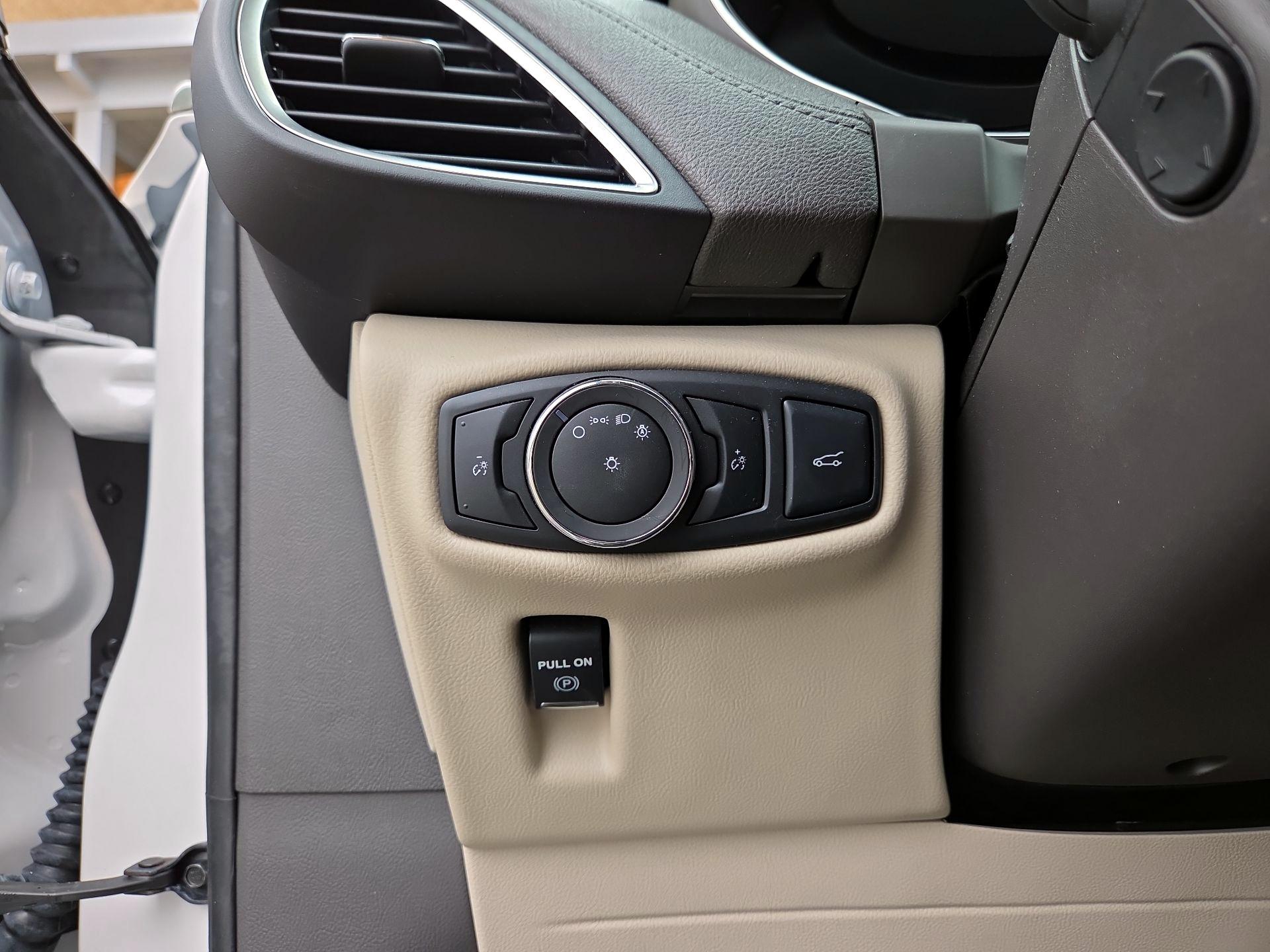 Thumbnail: 2017 Lincoln MKX - 13