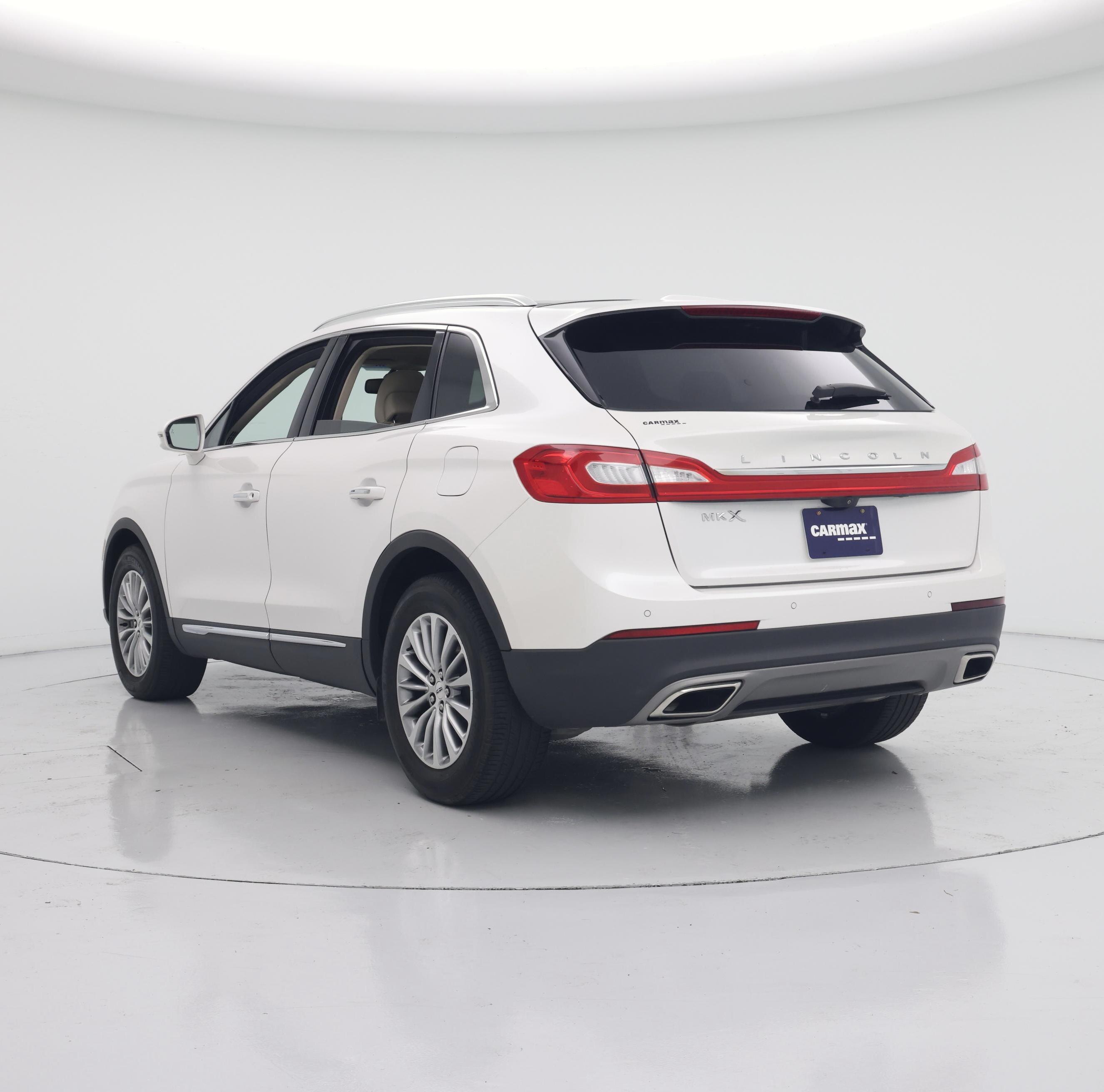 Thumbnail: 2017 Lincoln MKX - 2