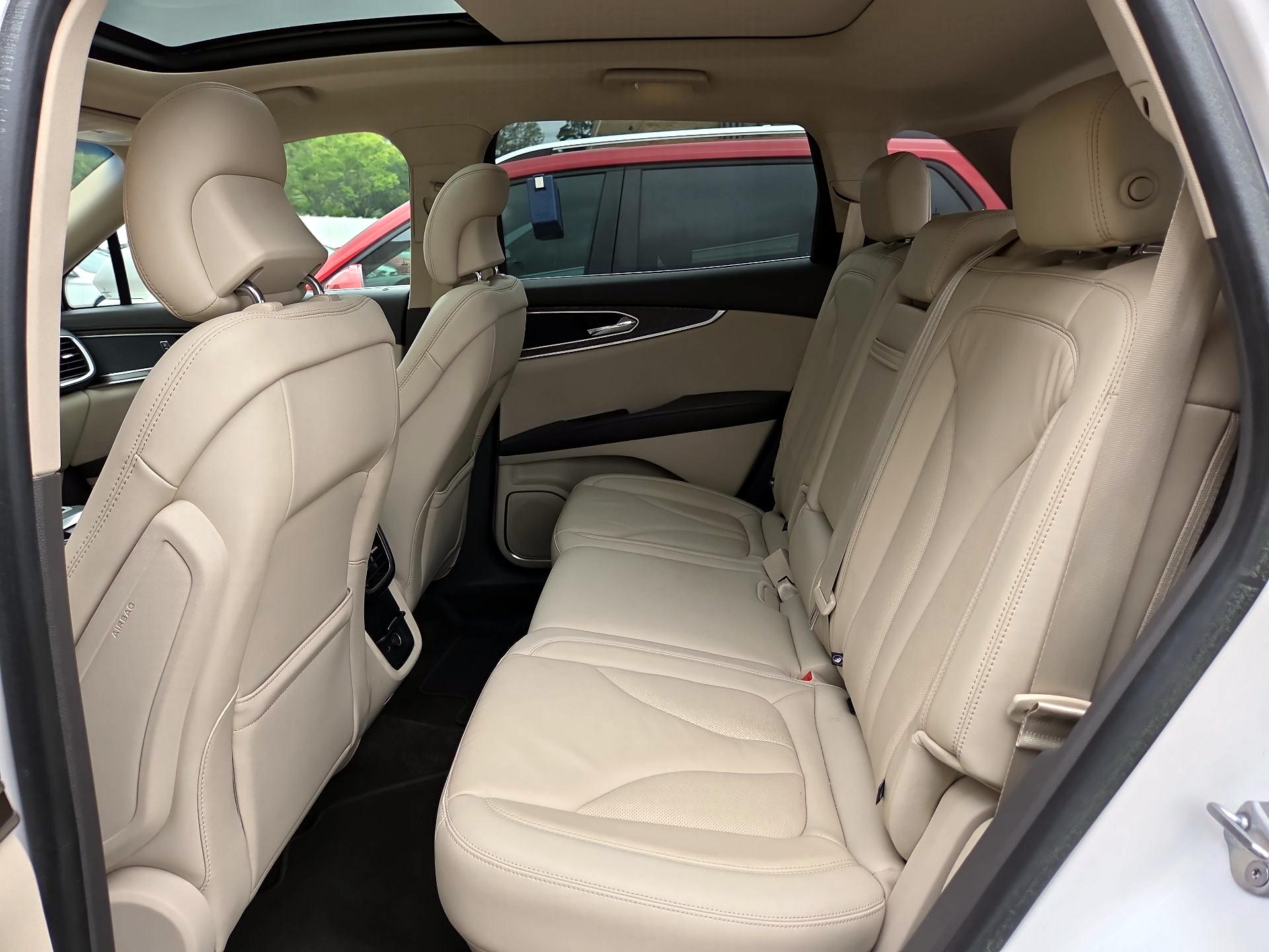 Thumbnail: 2017 Lincoln MKX - 20