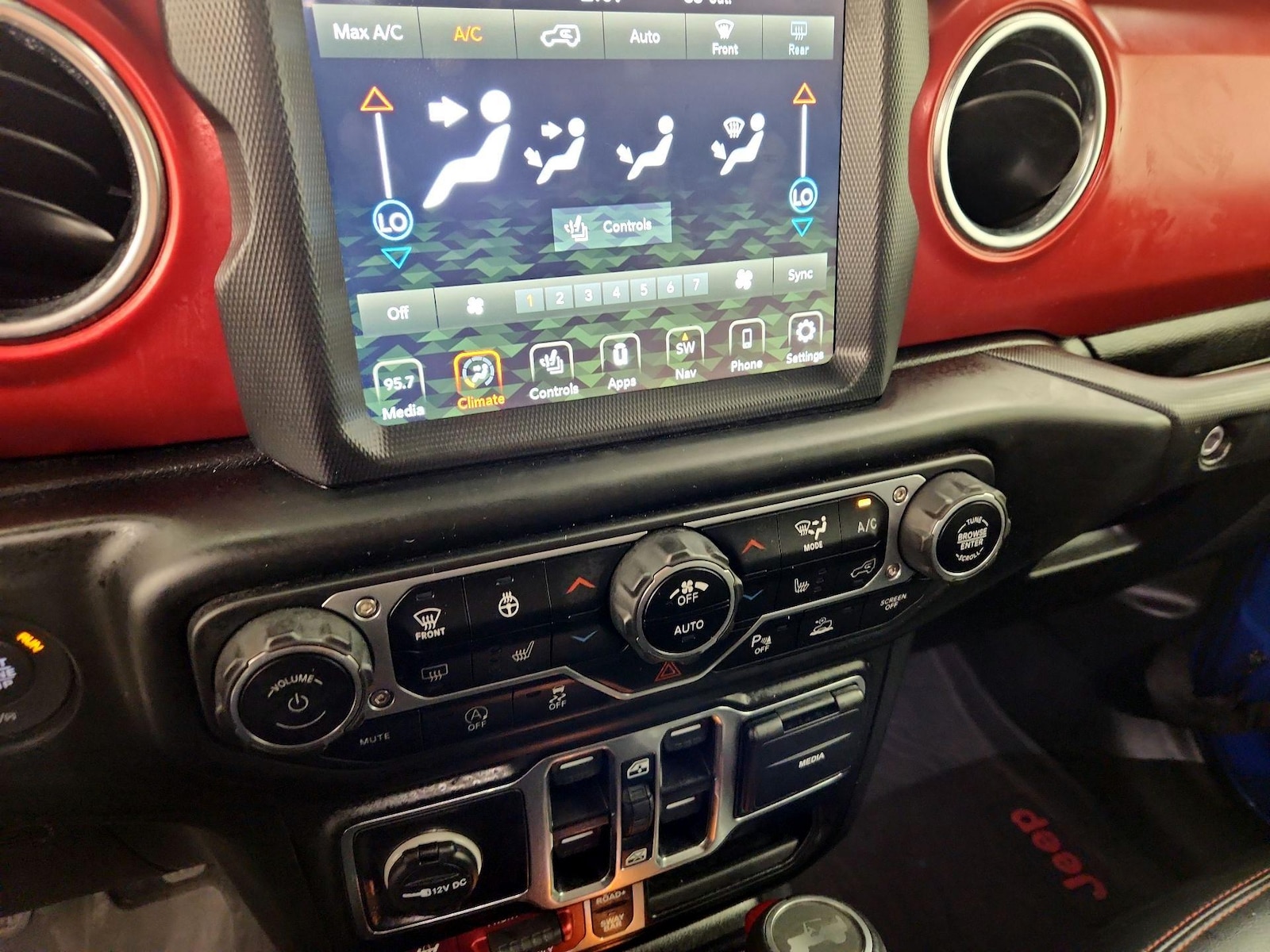 2022 Jeep Wrangler Unlimited Rubicon - Photo 18