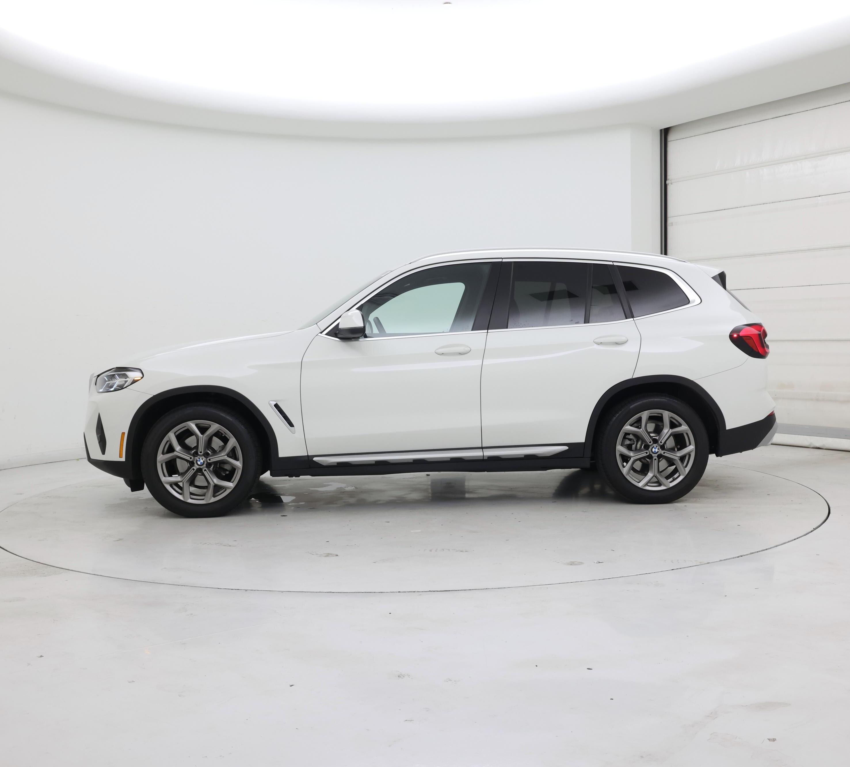 Thumbnail: 2022 BMW X3 - 3