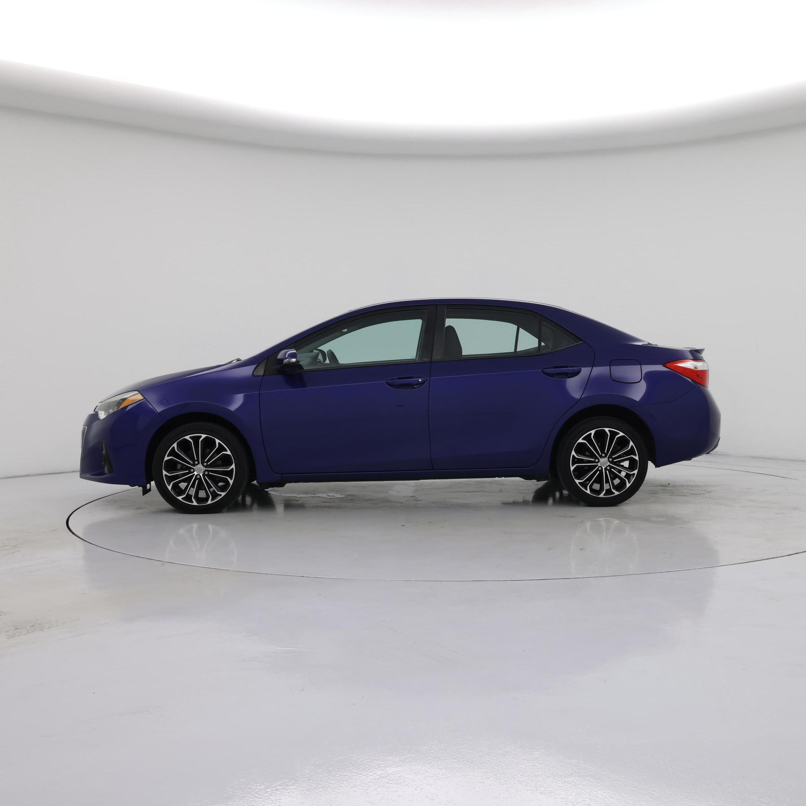 Thumbnail: 2015 Toyota Corolla - 3