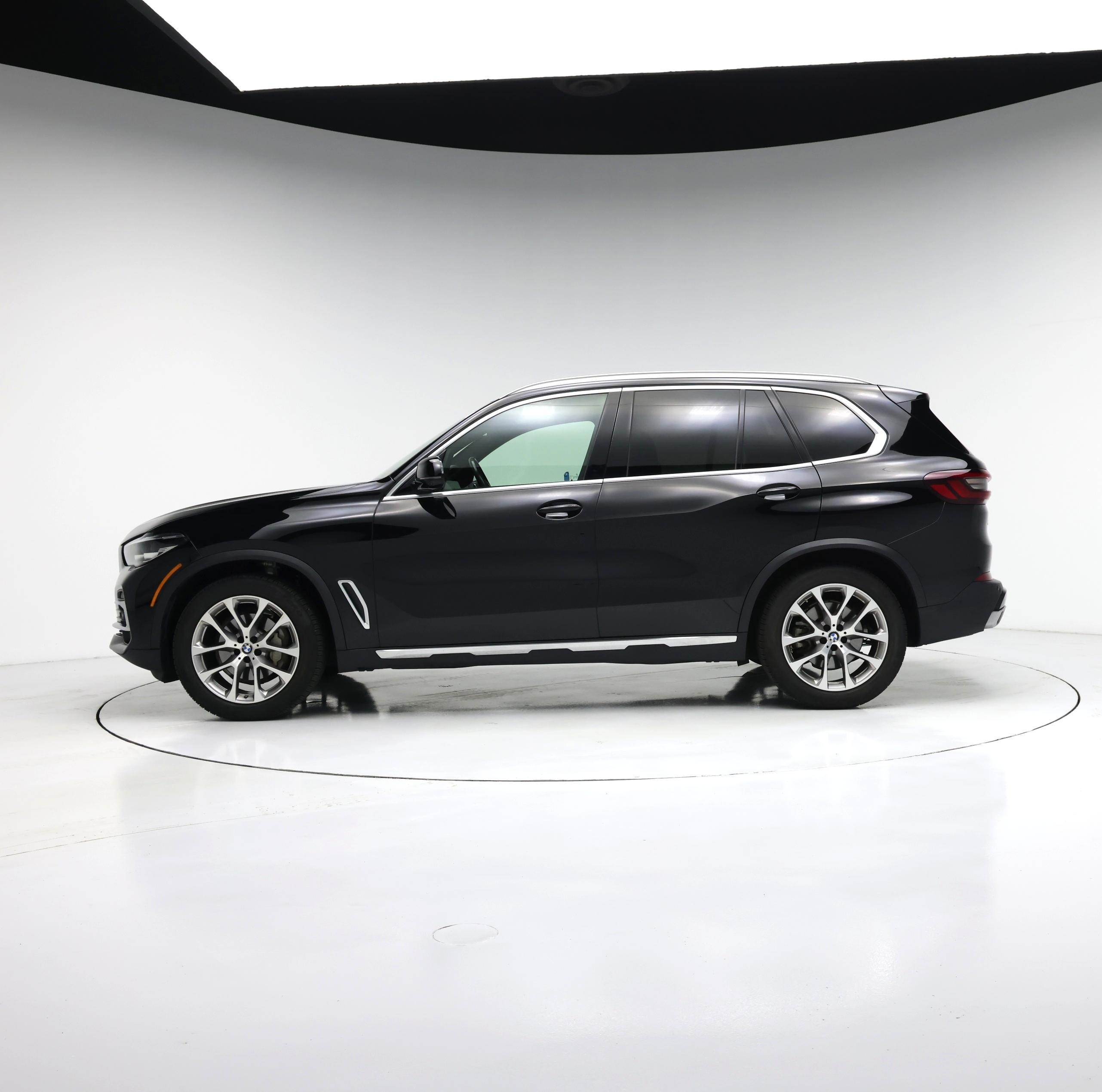 Thumbnail: 2022 BMW X5 - 3