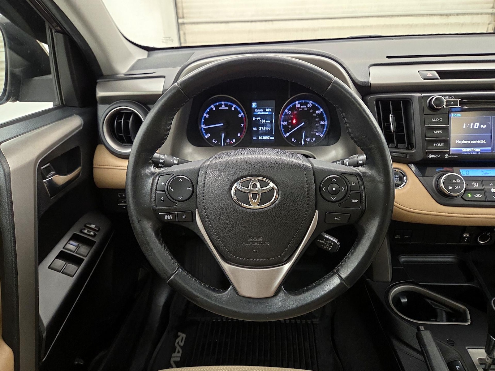 2018 Toyota RAV4 XLE - Photo 11