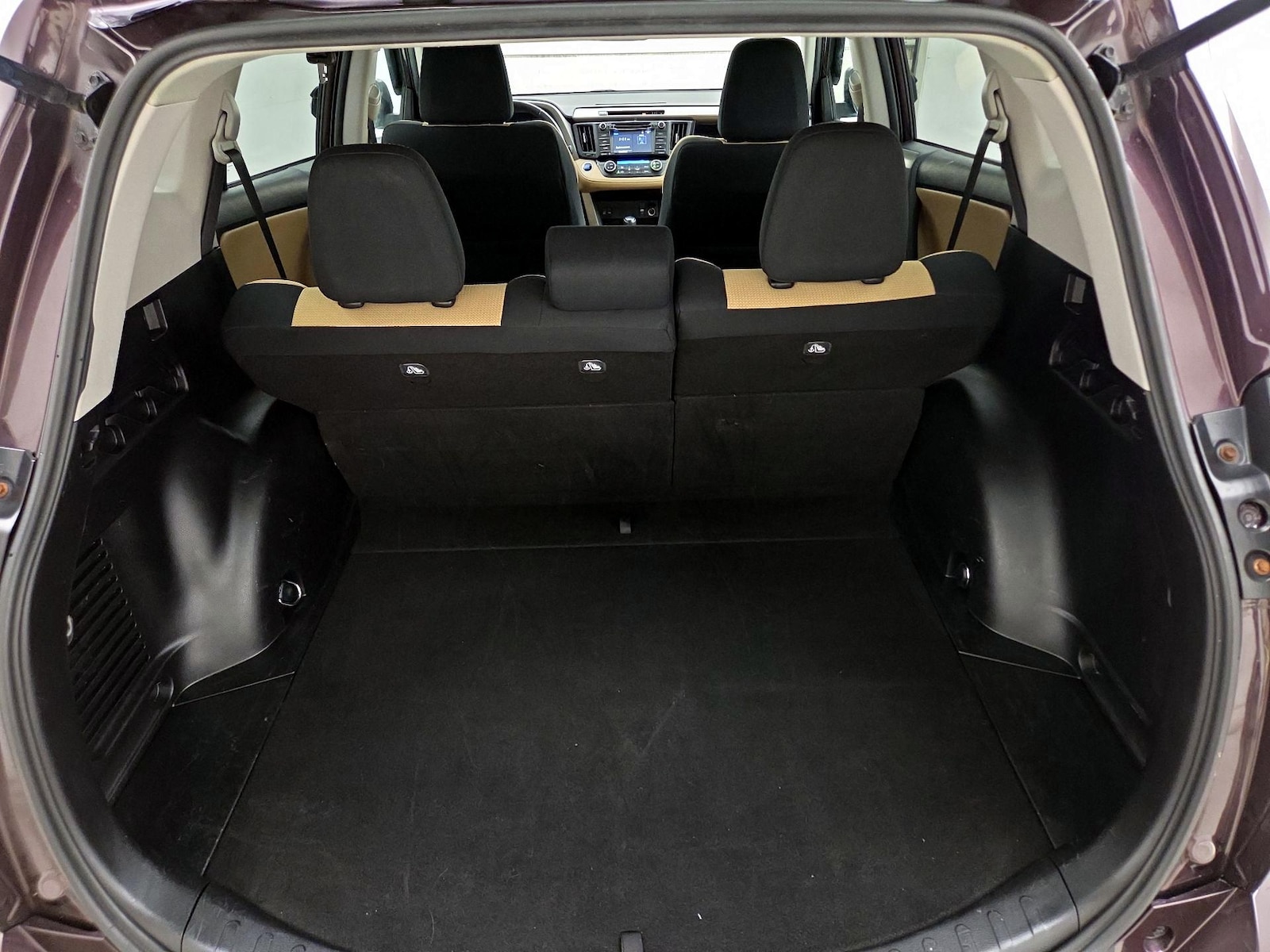 2018 Toyota RAV4 XLE - Photo 22