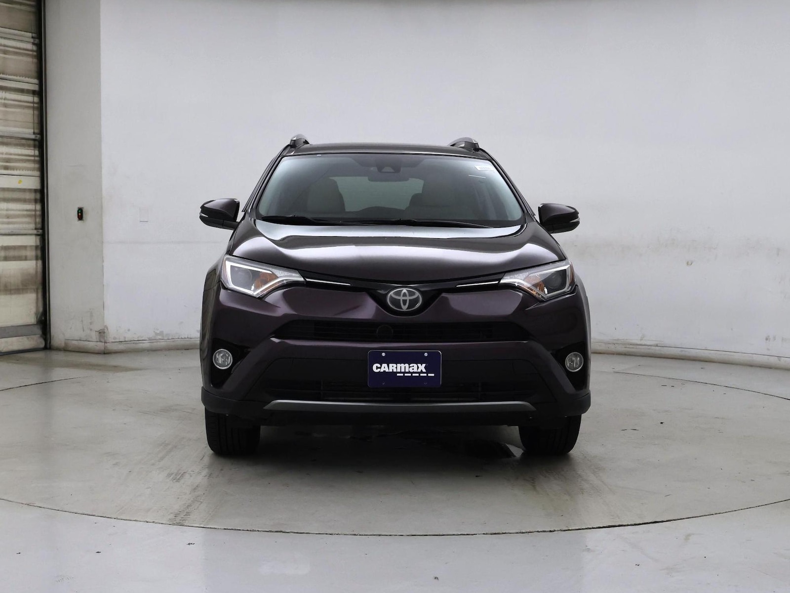 2018 Toyota RAV4 XLE - Photo 6