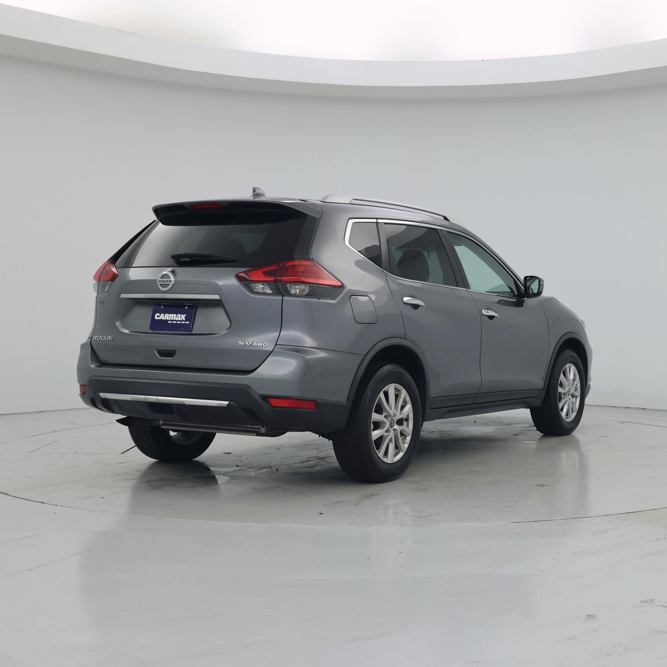 Thumbnail: 2017 Nissan Rogue - 8