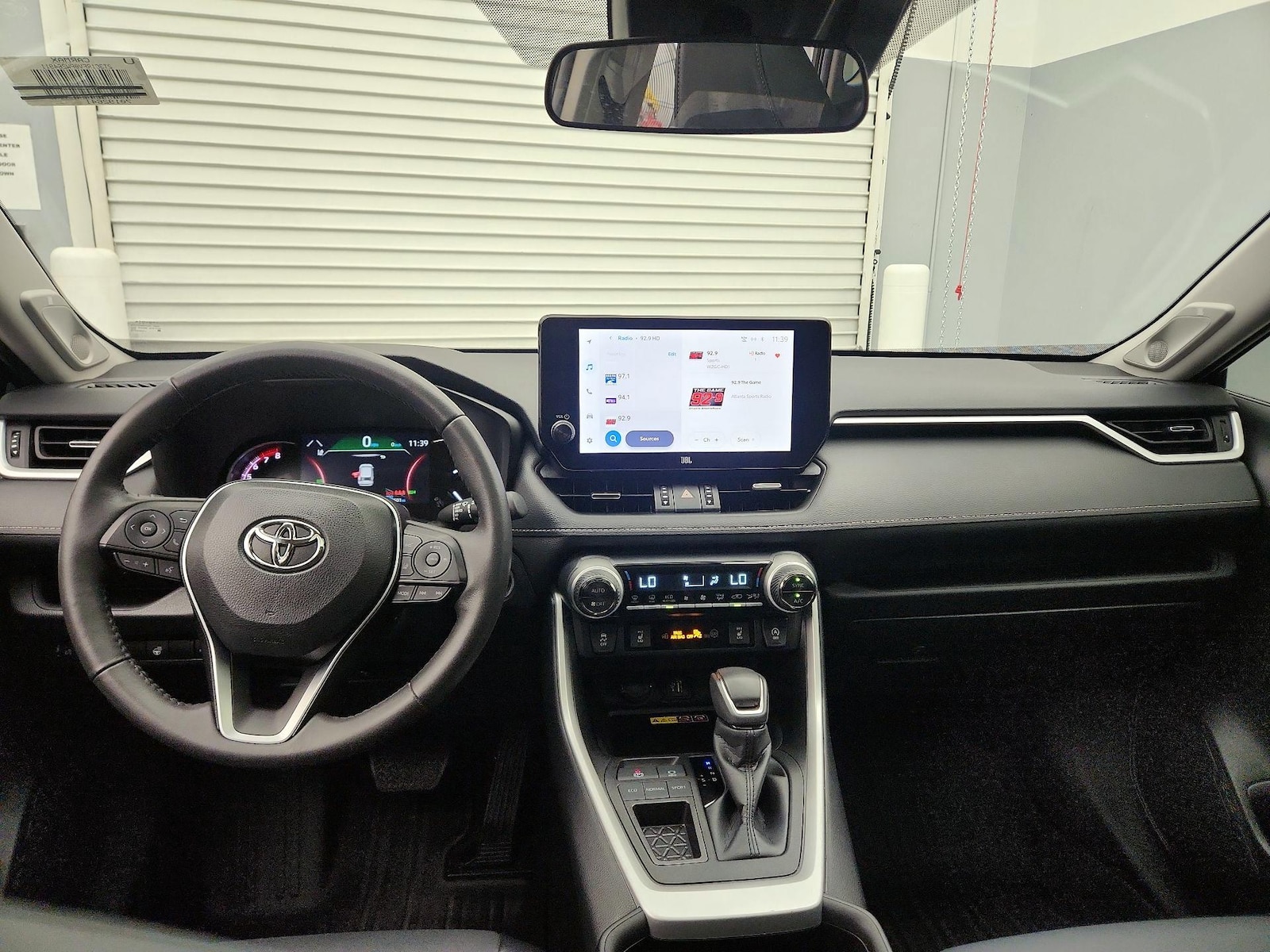 2023 Toyota RAV4 XLE Premium - Photo 10