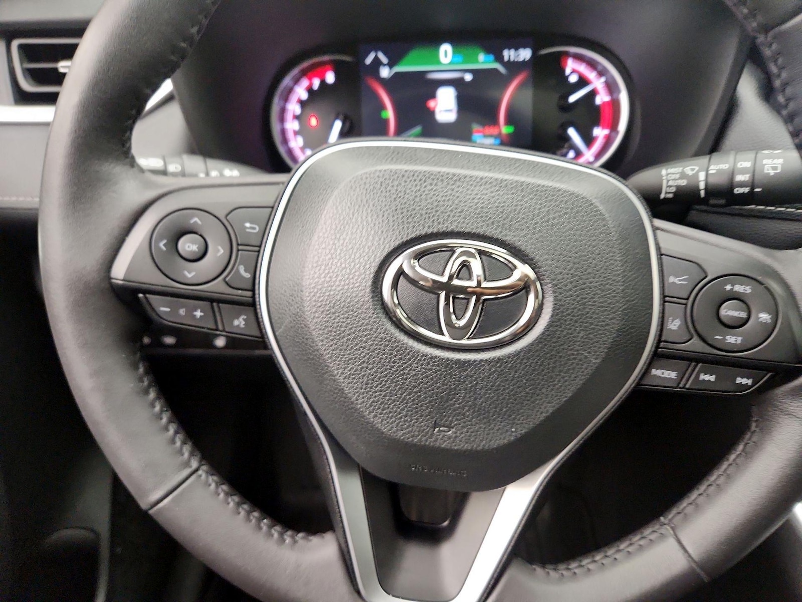 2023 Toyota RAV4 XLE Premium - Photo 11