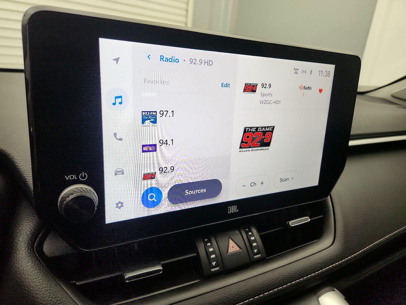 2023 Toyota RAV4 XLE Premium - Photo 16