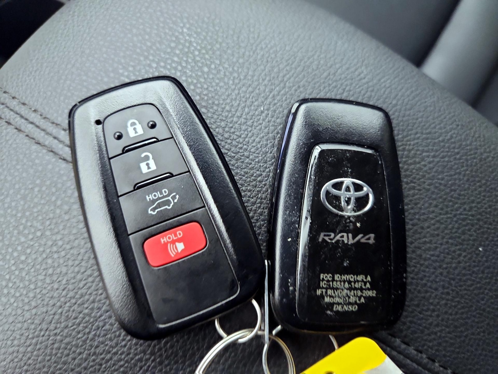2023 Toyota RAV4 XLE Premium - Photo 24