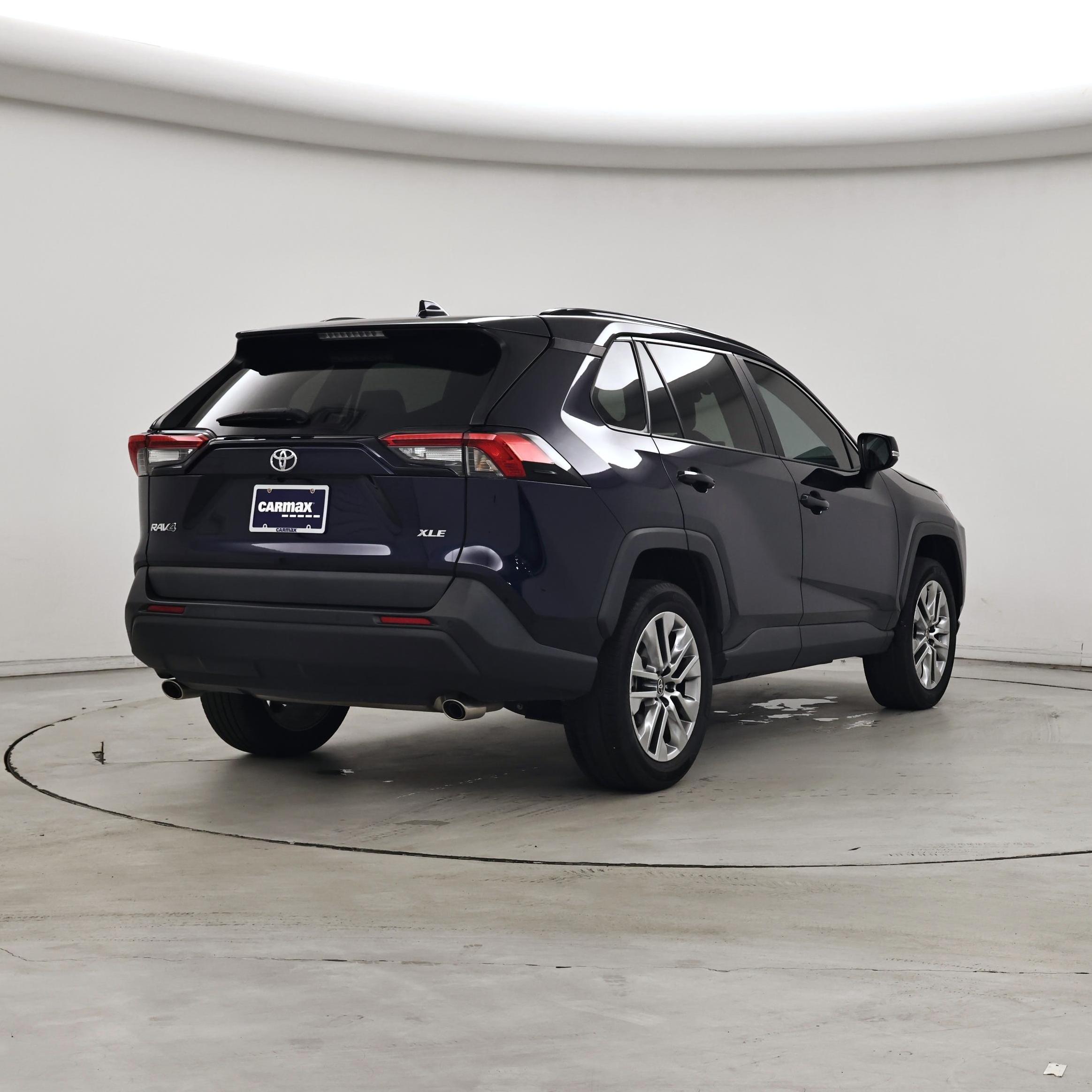 Thumbnail: 2023 Toyota RAV4 - 8