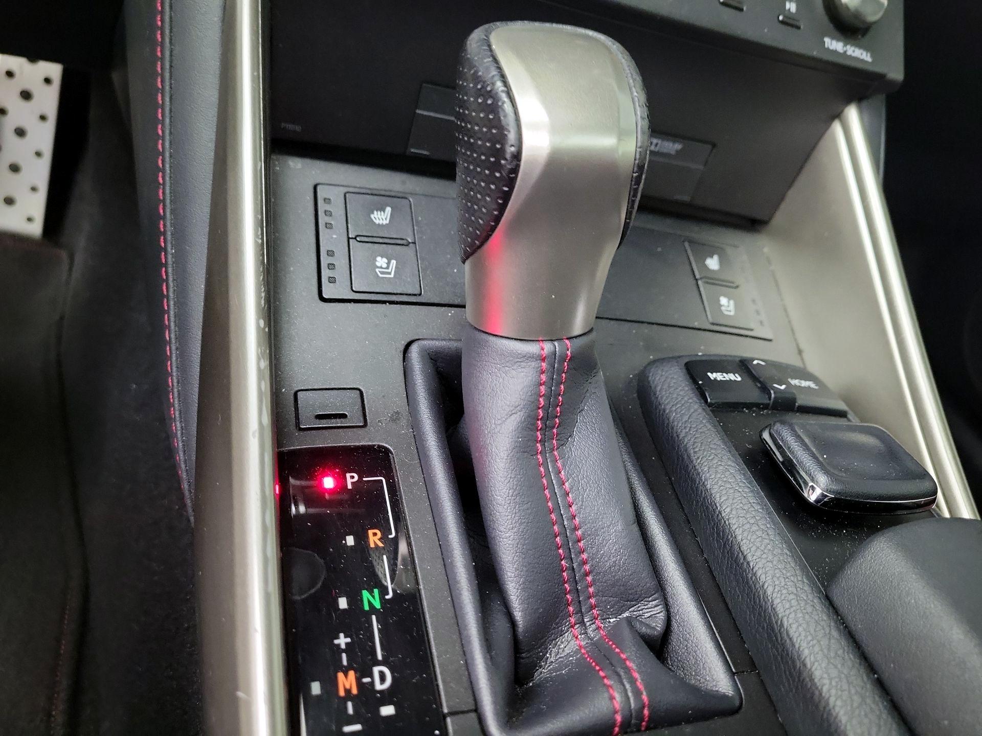 Thumbnail: 2016 Lexus IS - 18
