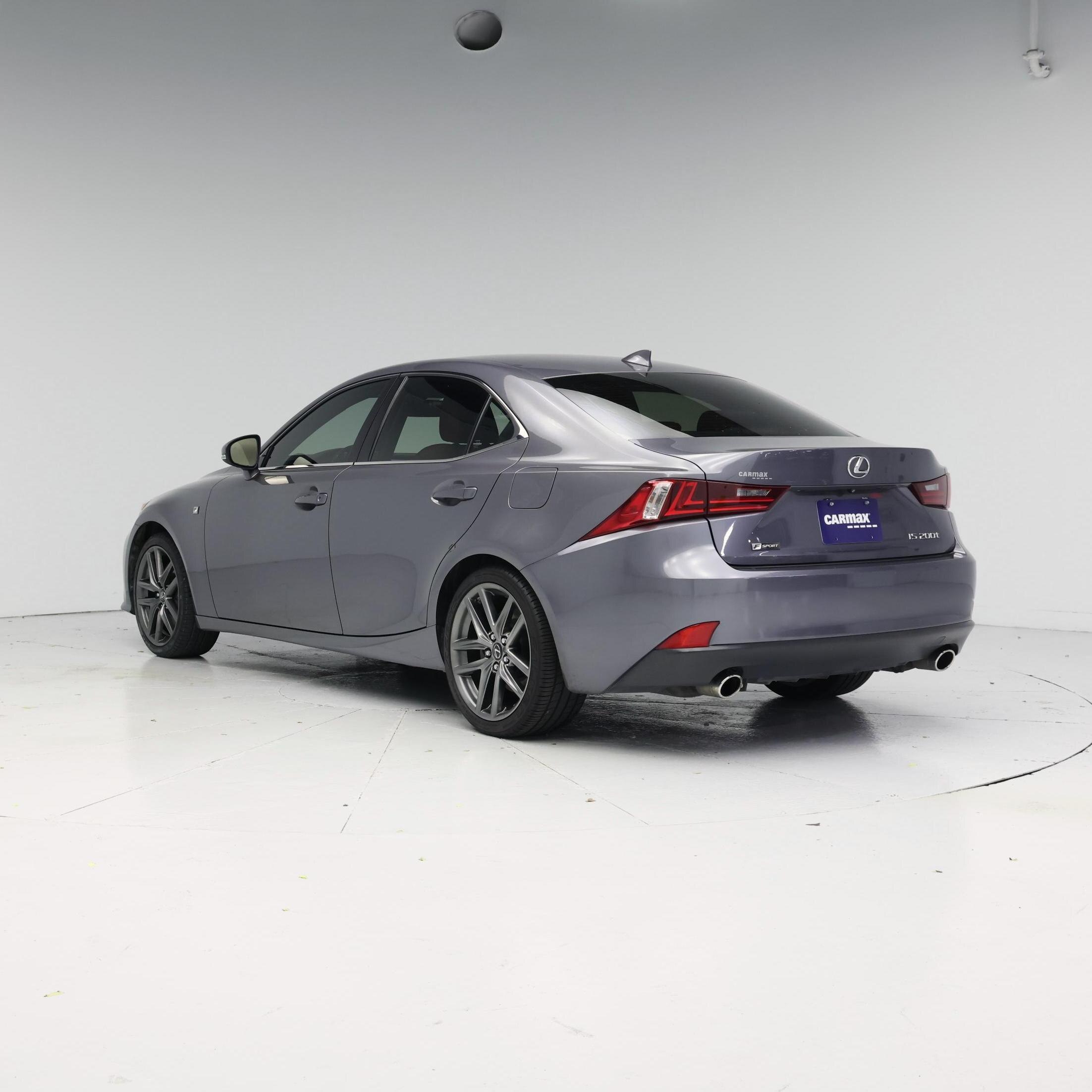 Thumbnail: 2016 Lexus IS - 2
