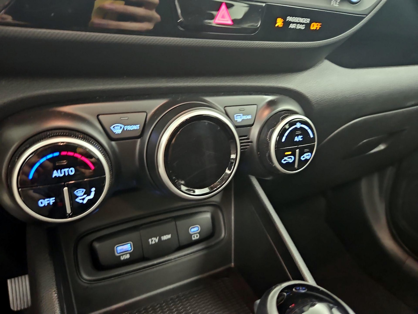 2023 Hyundai Venue SEL - Photo 17