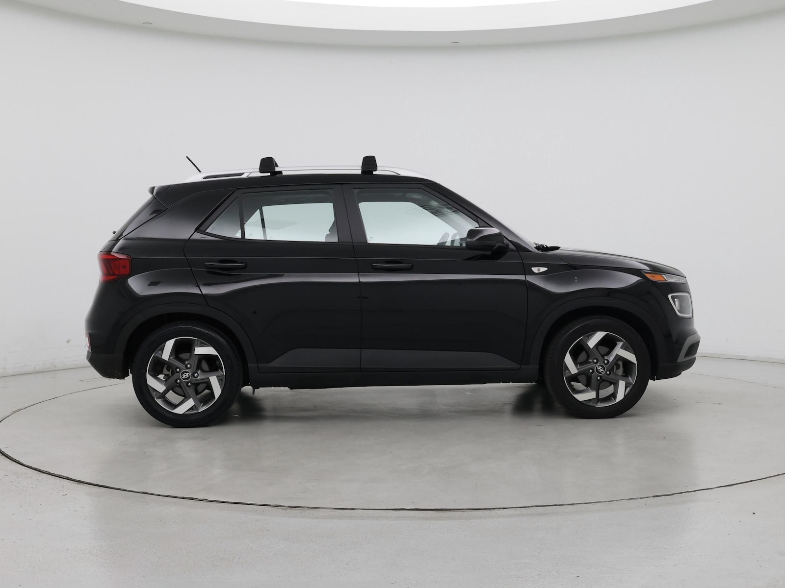 2023 Hyundai Venue SEL - Photo 8