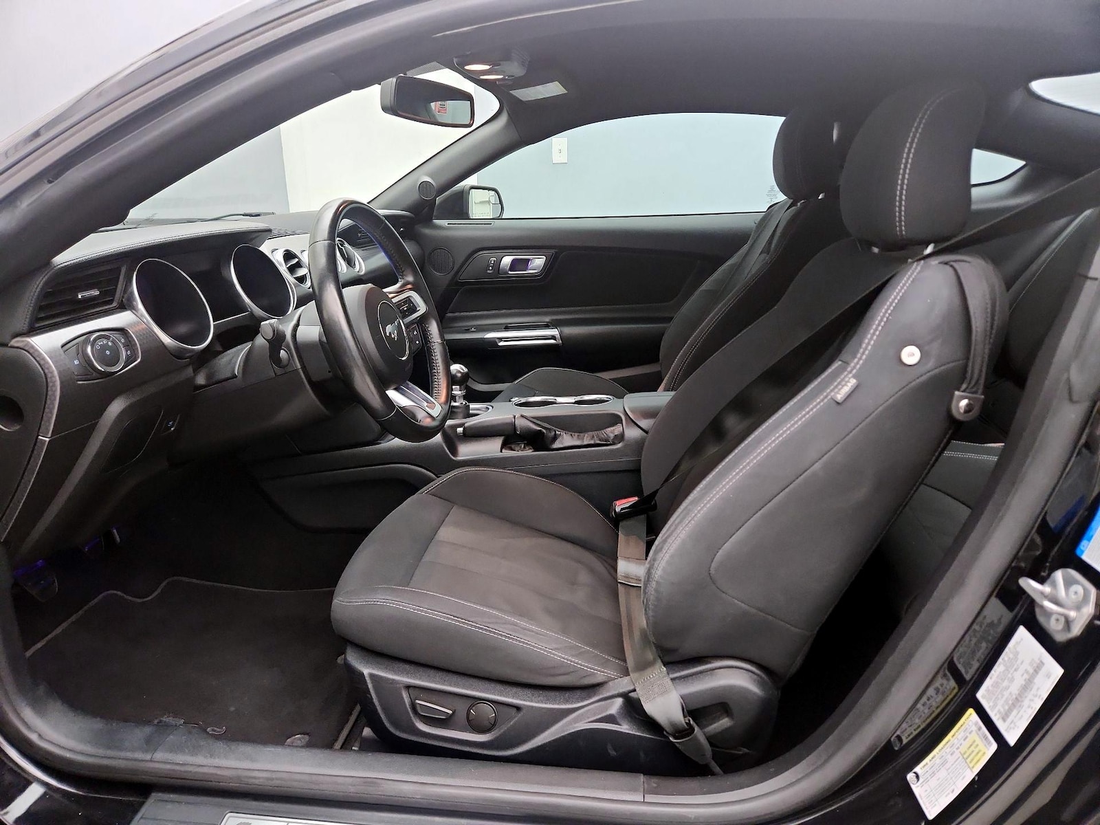 2020 Ford Mustang GT - Photo 12