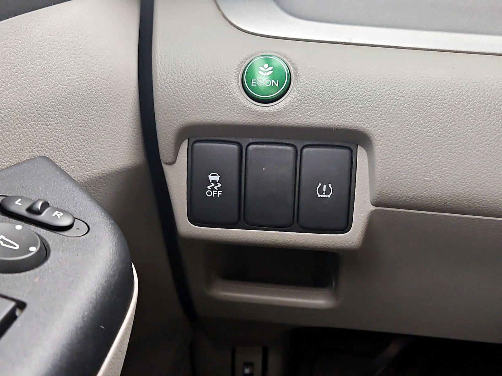 2014 Honda CR-V LX - Photo 14