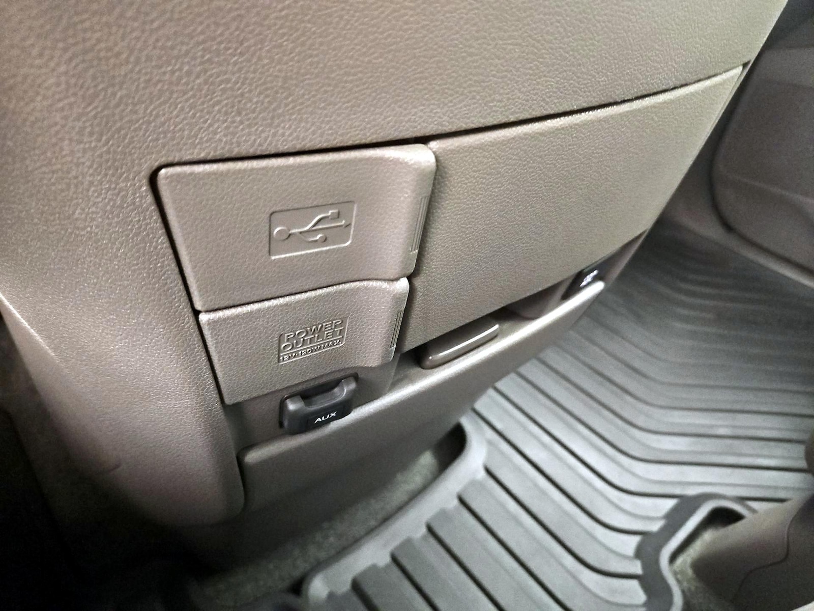 2016 Honda Odyssey EX-L - Photo 19