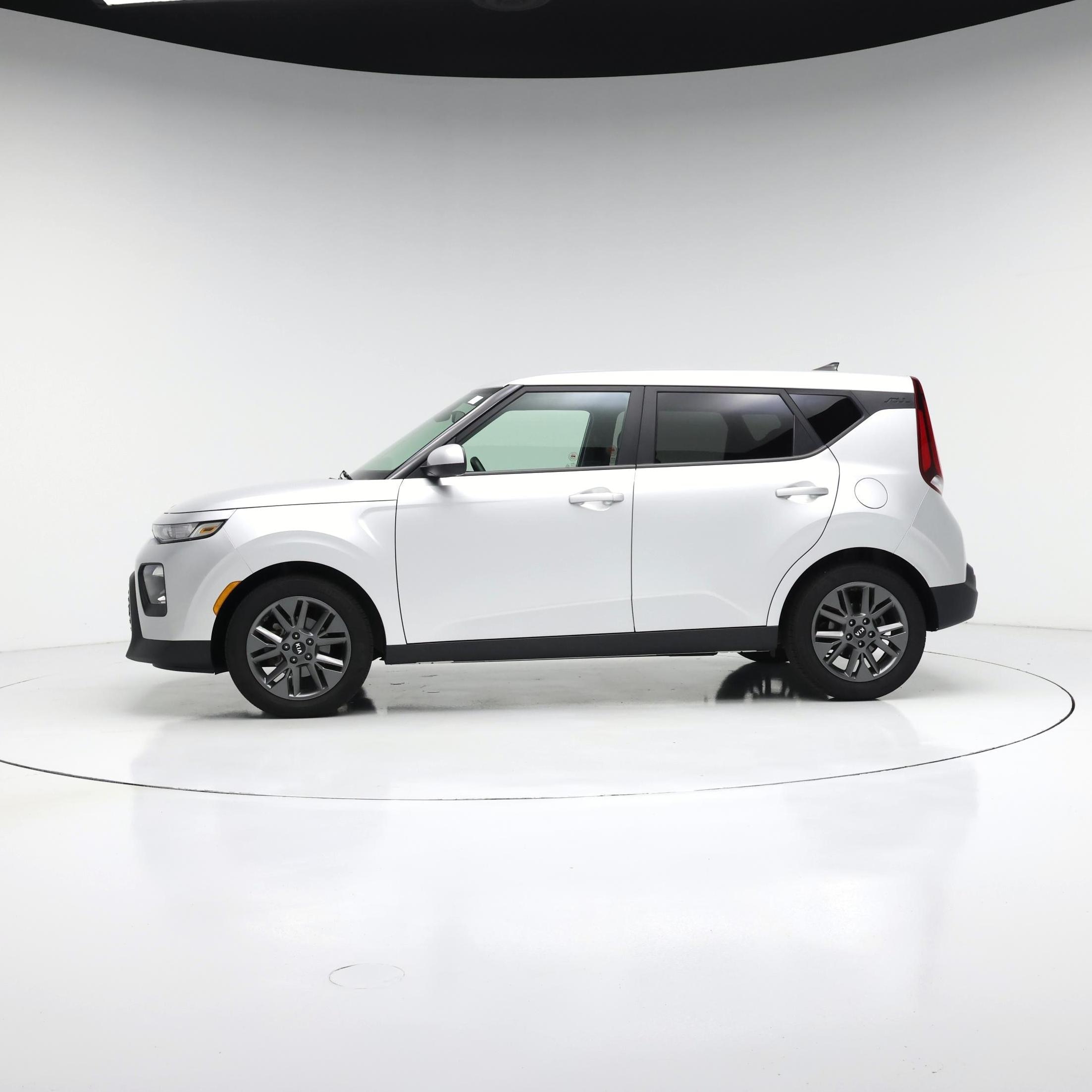 Thumbnail: 2021 Kia Soul - 3