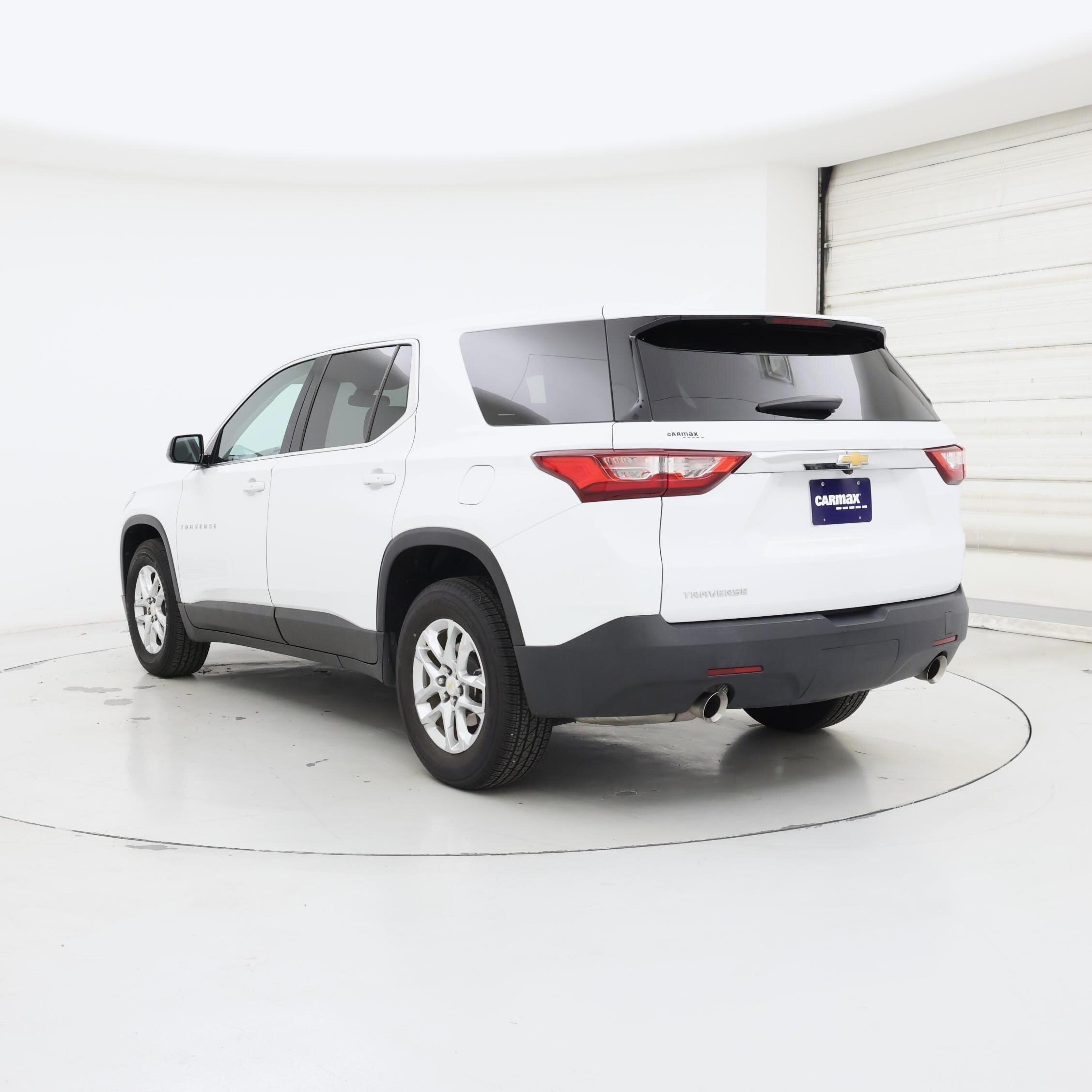 Thumbnail: 2019 Chevrolet Traverse - 2