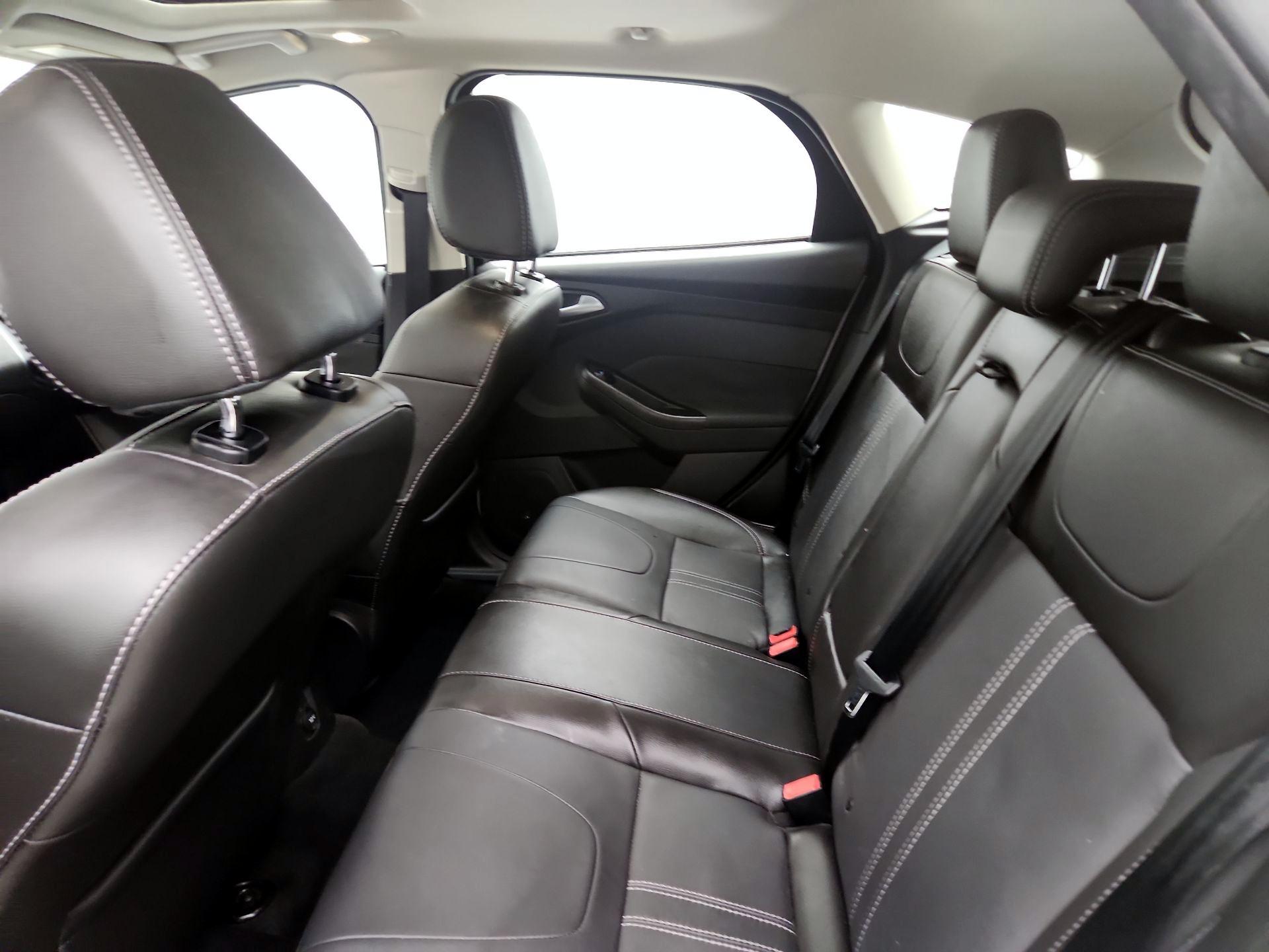 Thumbnail: 2014 Ford Focus - 20