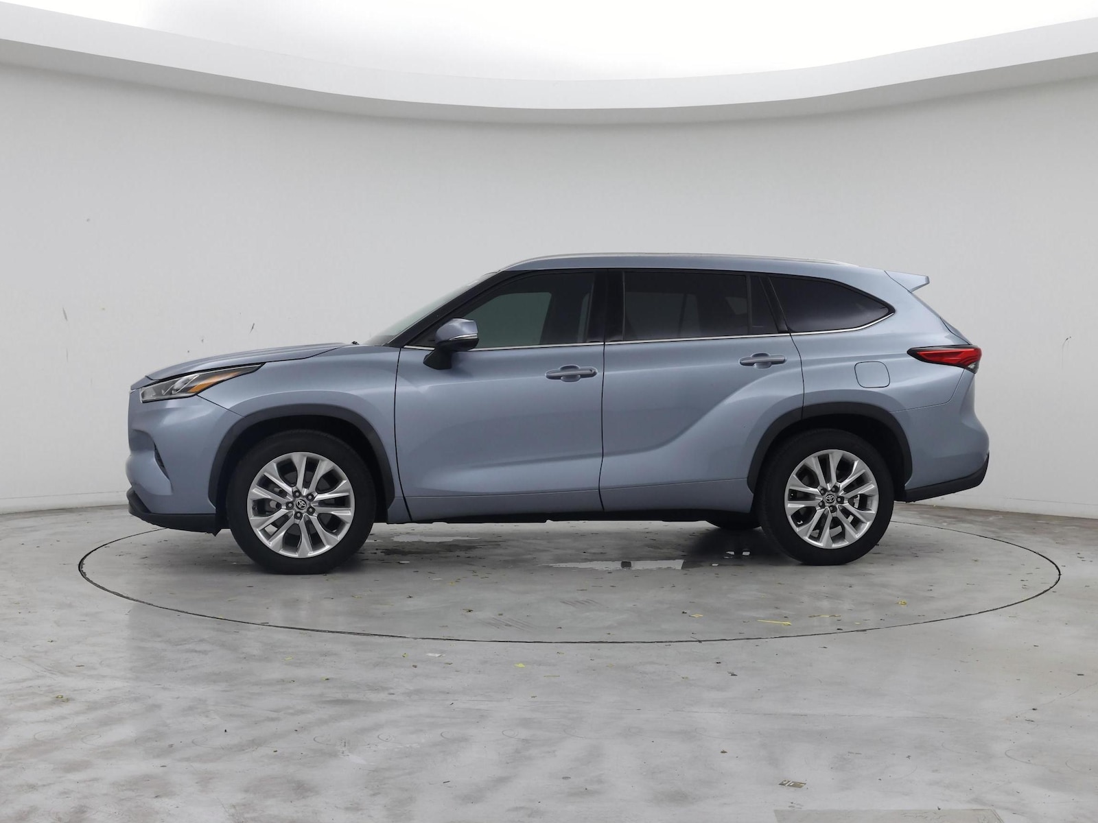 2020 Toyota Highlander Limited - Photo 4