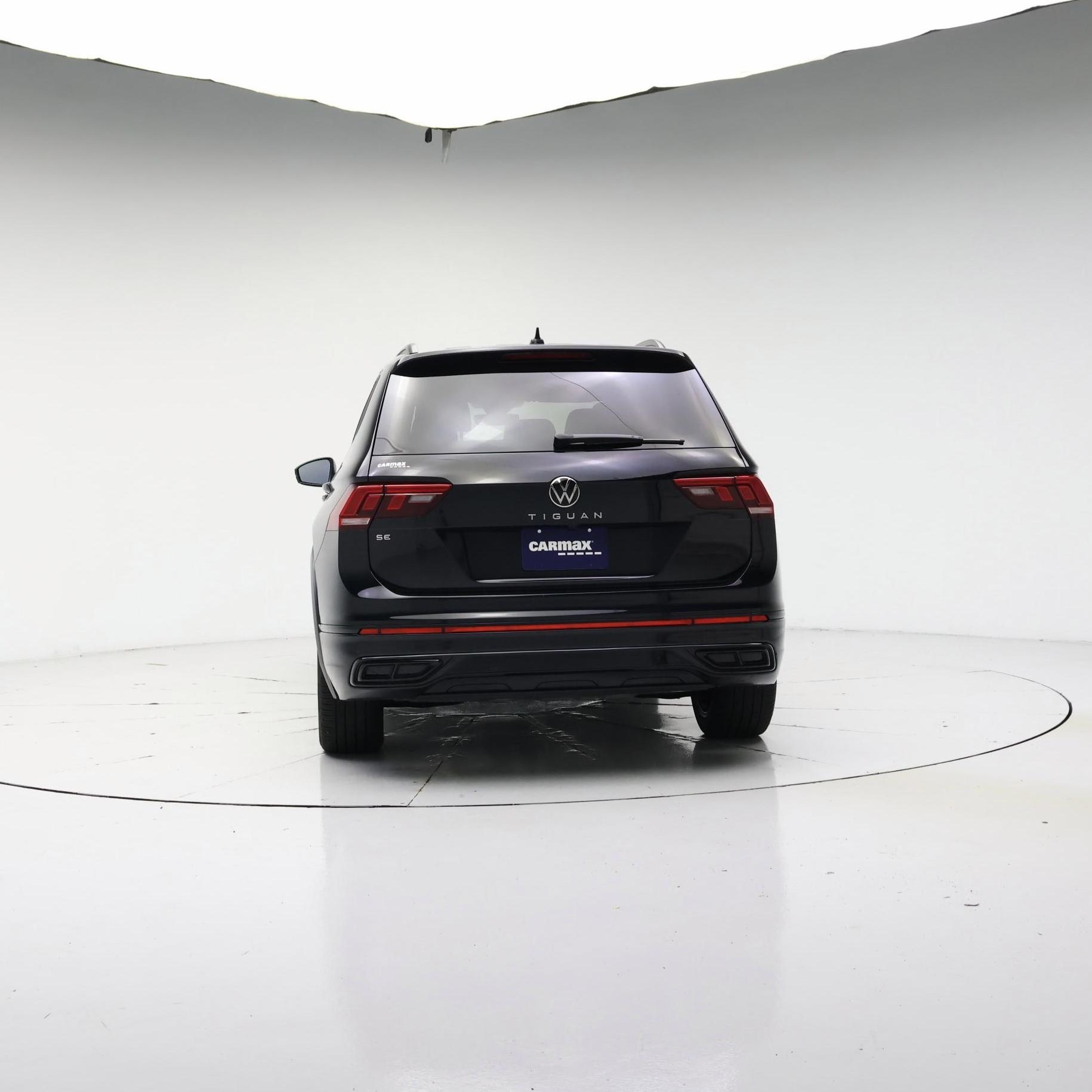 Thumbnail: 2024 Volkswagen Tiguan - 6