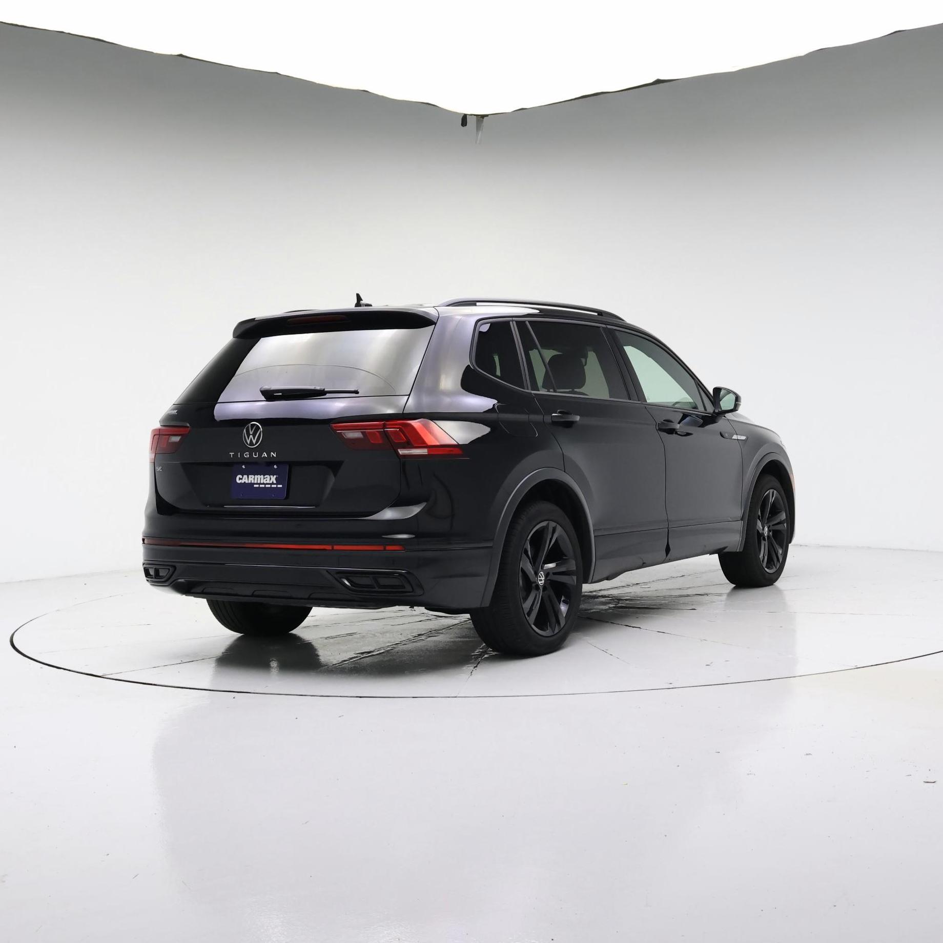 Thumbnail: 2024 Volkswagen Tiguan - 8