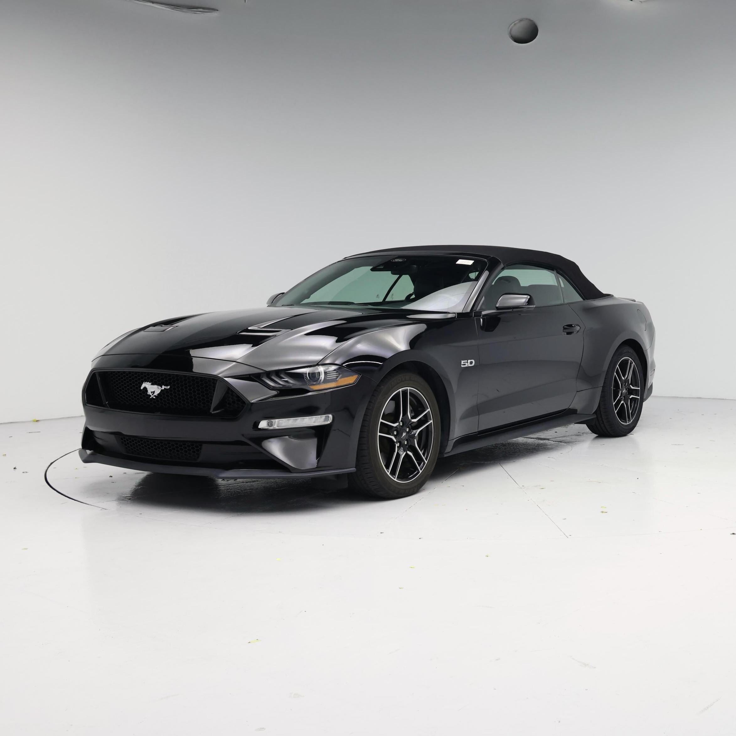 Thumbnail: 2022 Ford Mustang - 4