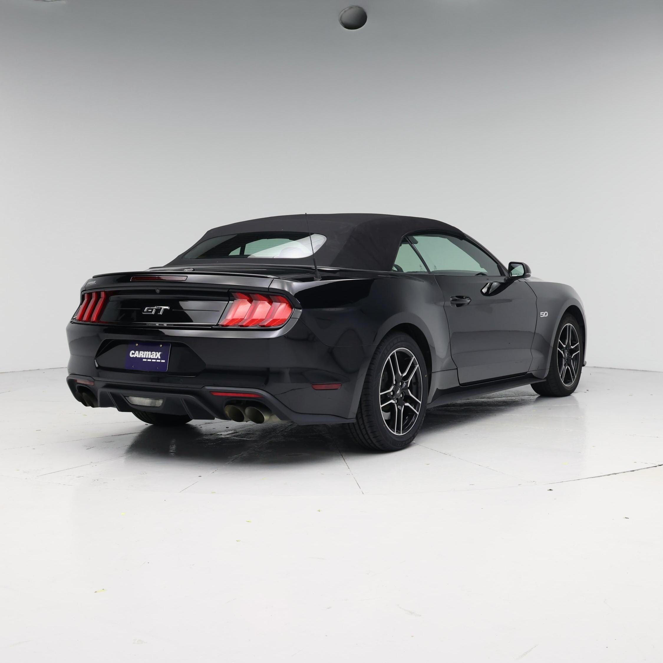 Thumbnail: 2022 Ford Mustang - 8