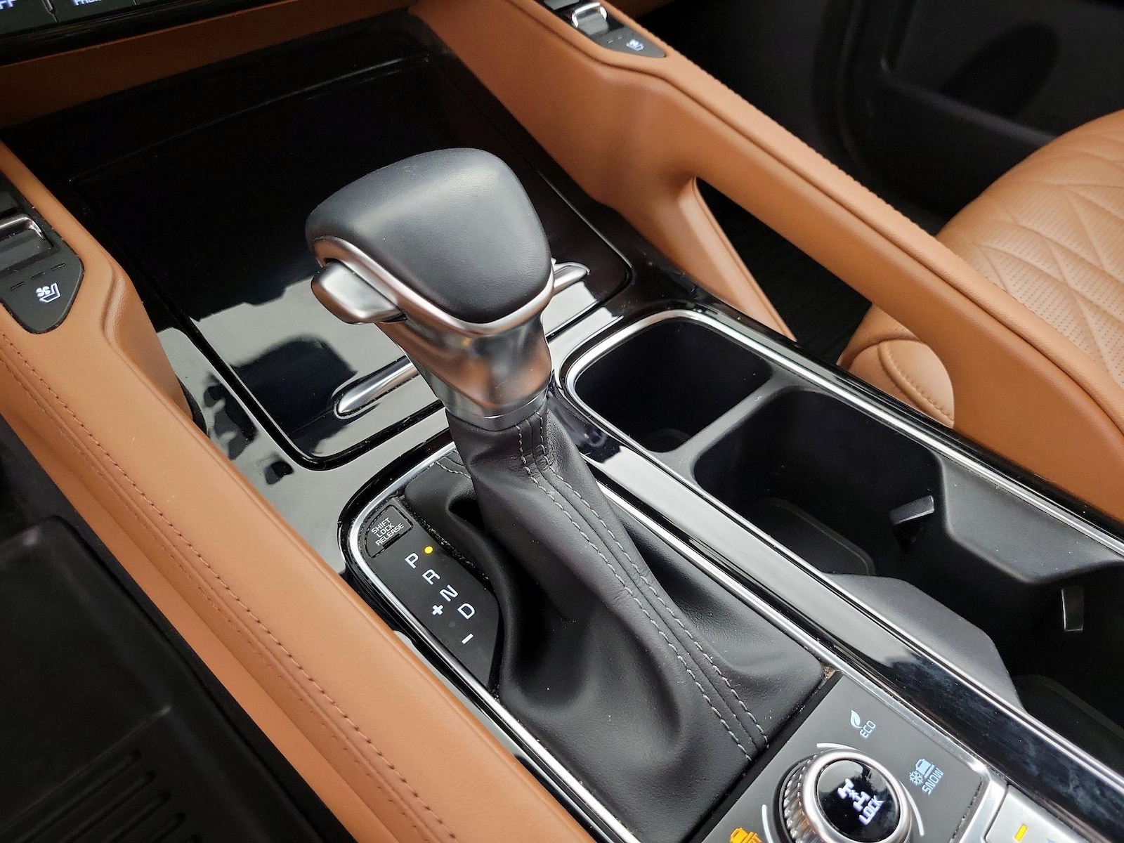 2025 Kia Telluride SX Prestige X-Line - Photo 19