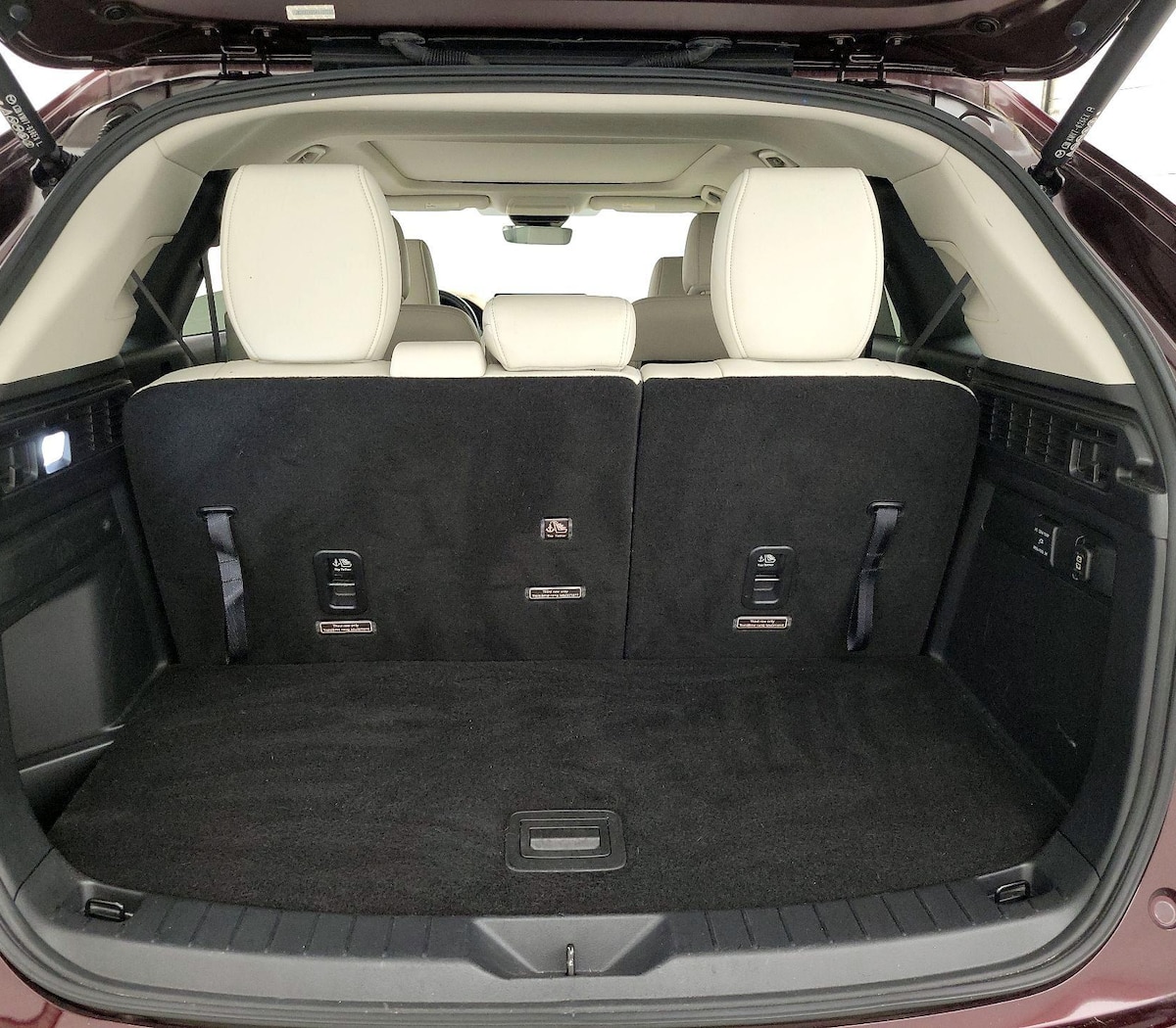 Trunk/Cargo (Seats Up)