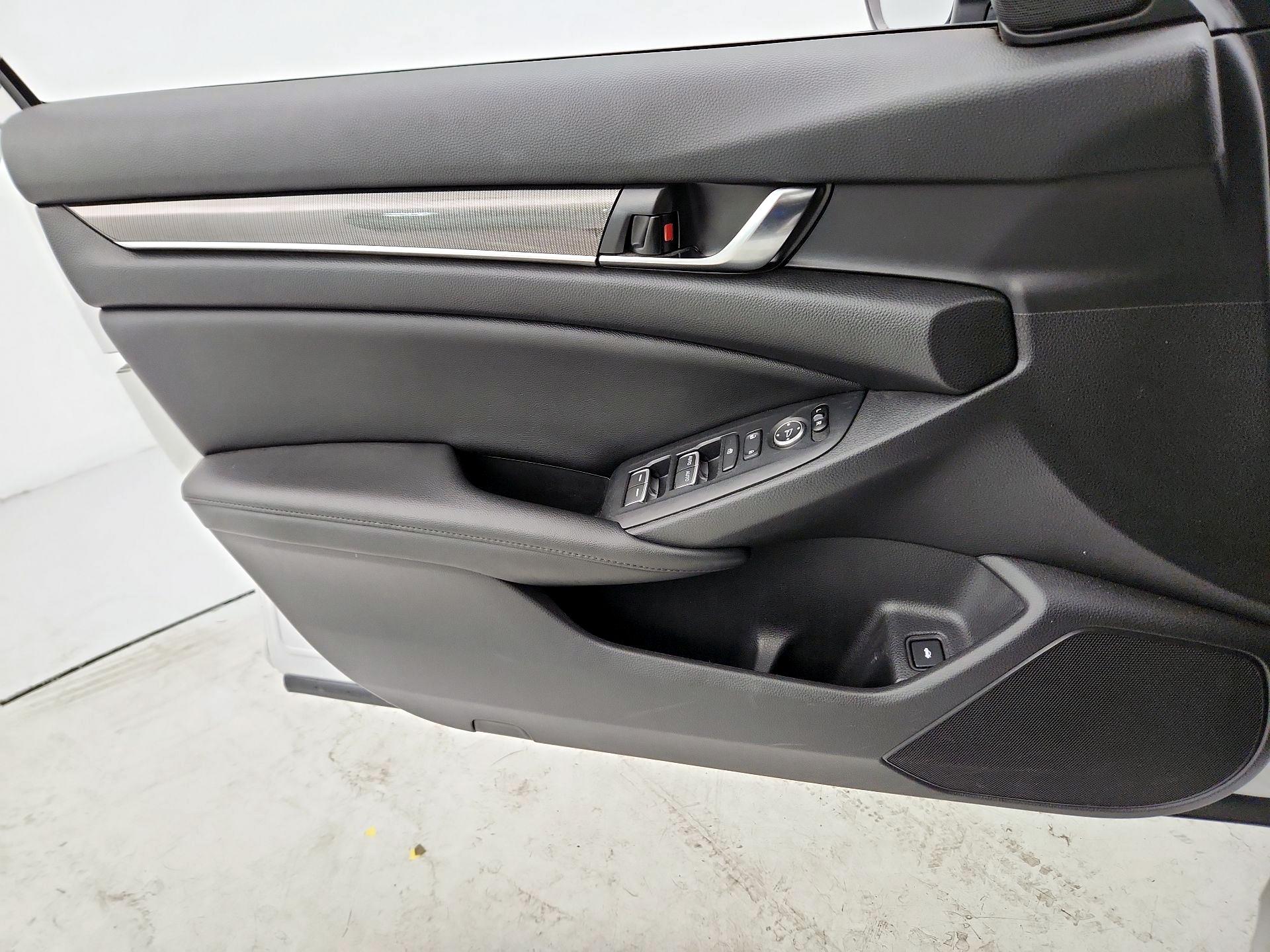 Thumbnail: 2022 Honda Accord - 12