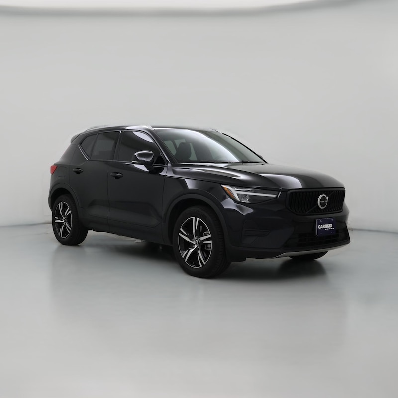 2025 Volvo XC40 B5 Core Bright Theme